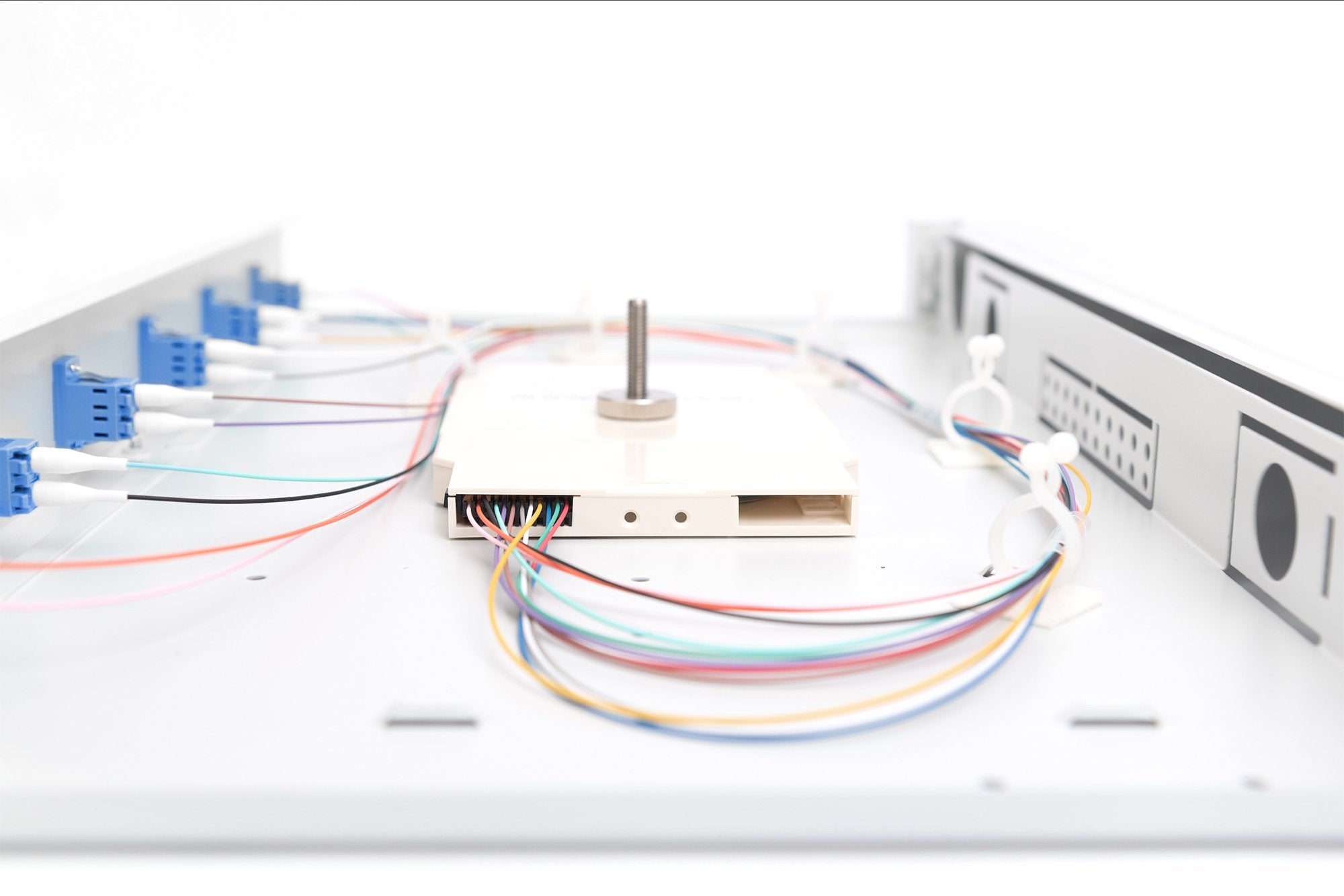 Digitus Caja De Empalme De Fibra Óptica, Equipada, Lc, Os2 - 1u - 19"