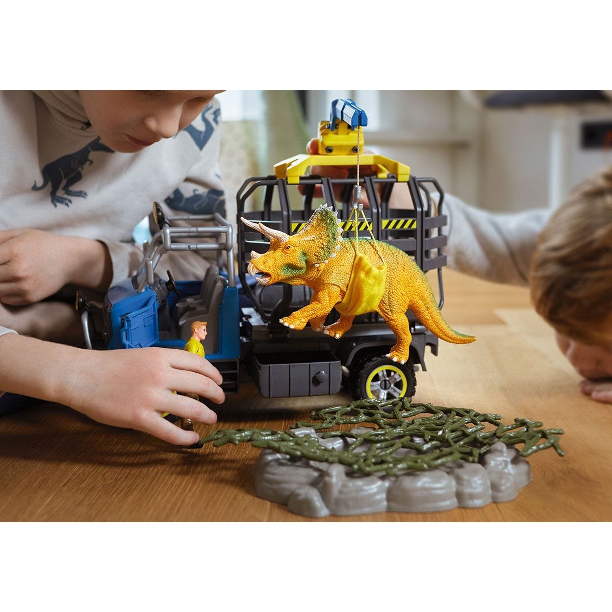 Schleich Dinosaur Truck Mission 42565