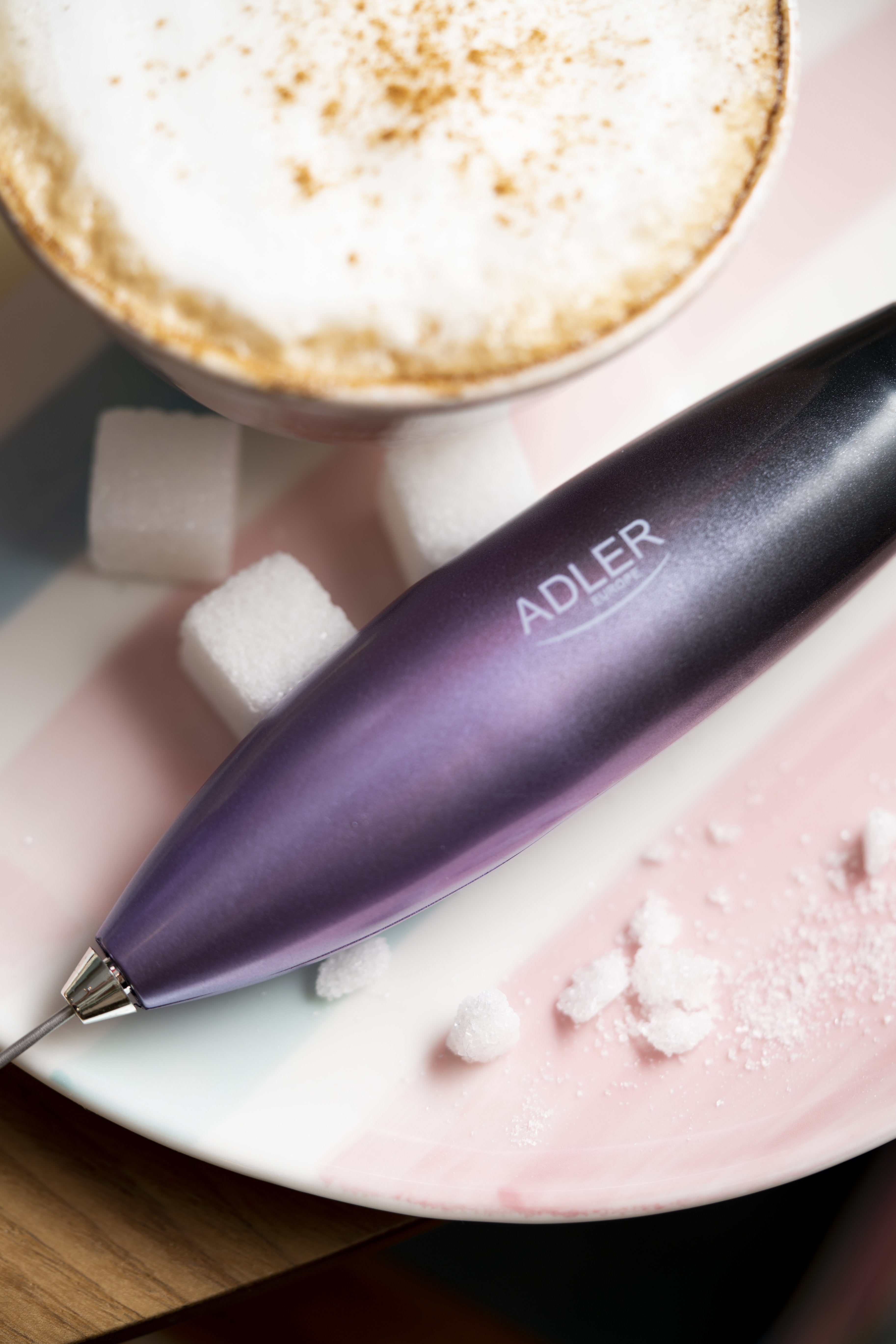 EAN 5903887806053 - Adler AD 4499 espumador o calentador de leche Handheld electric milk frother Negro, Violeta imagen 3