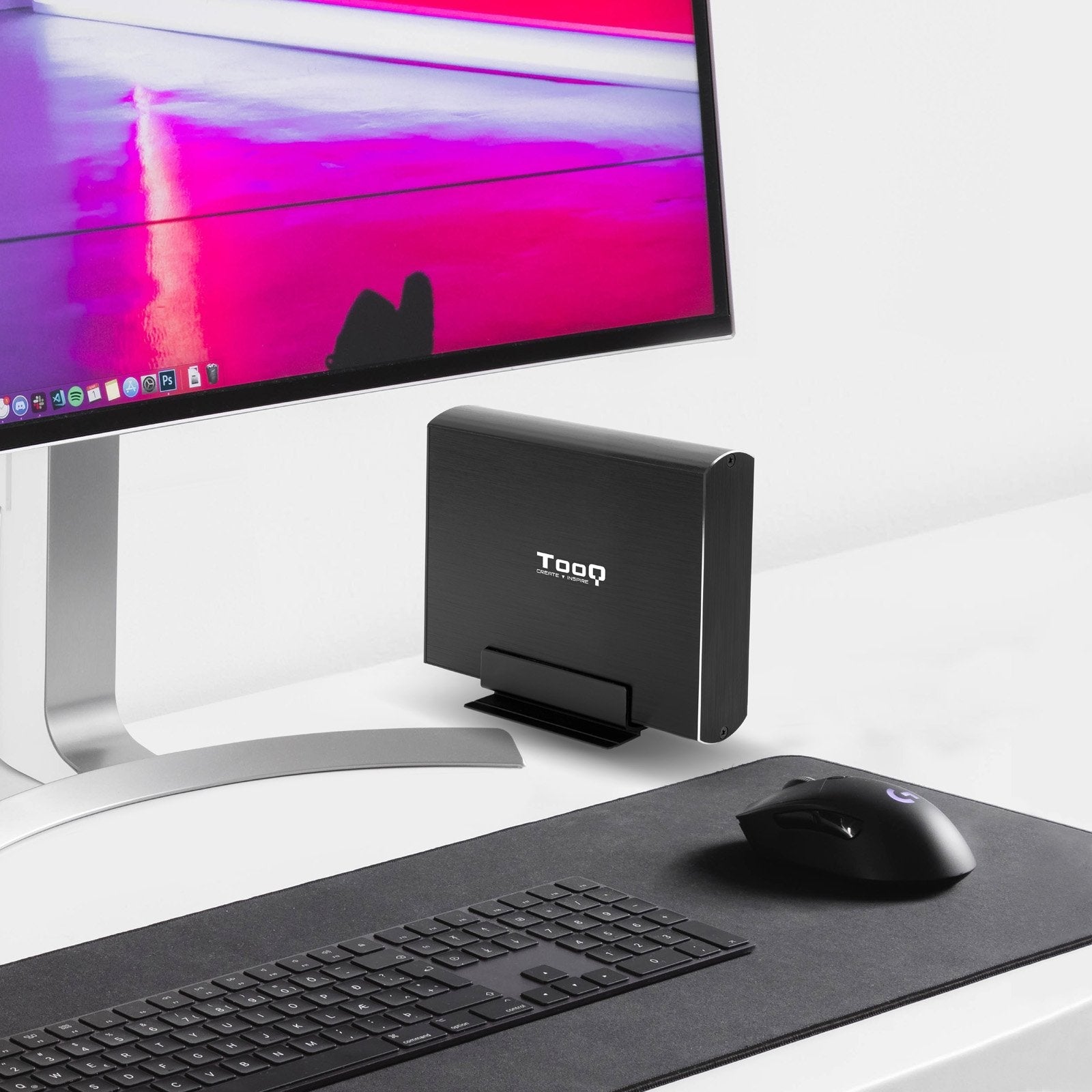 Tooq Carcasa Externa Hdd 3.5" Sata Usb 3.0/3.1 Gen1 Con Soporte - Negro