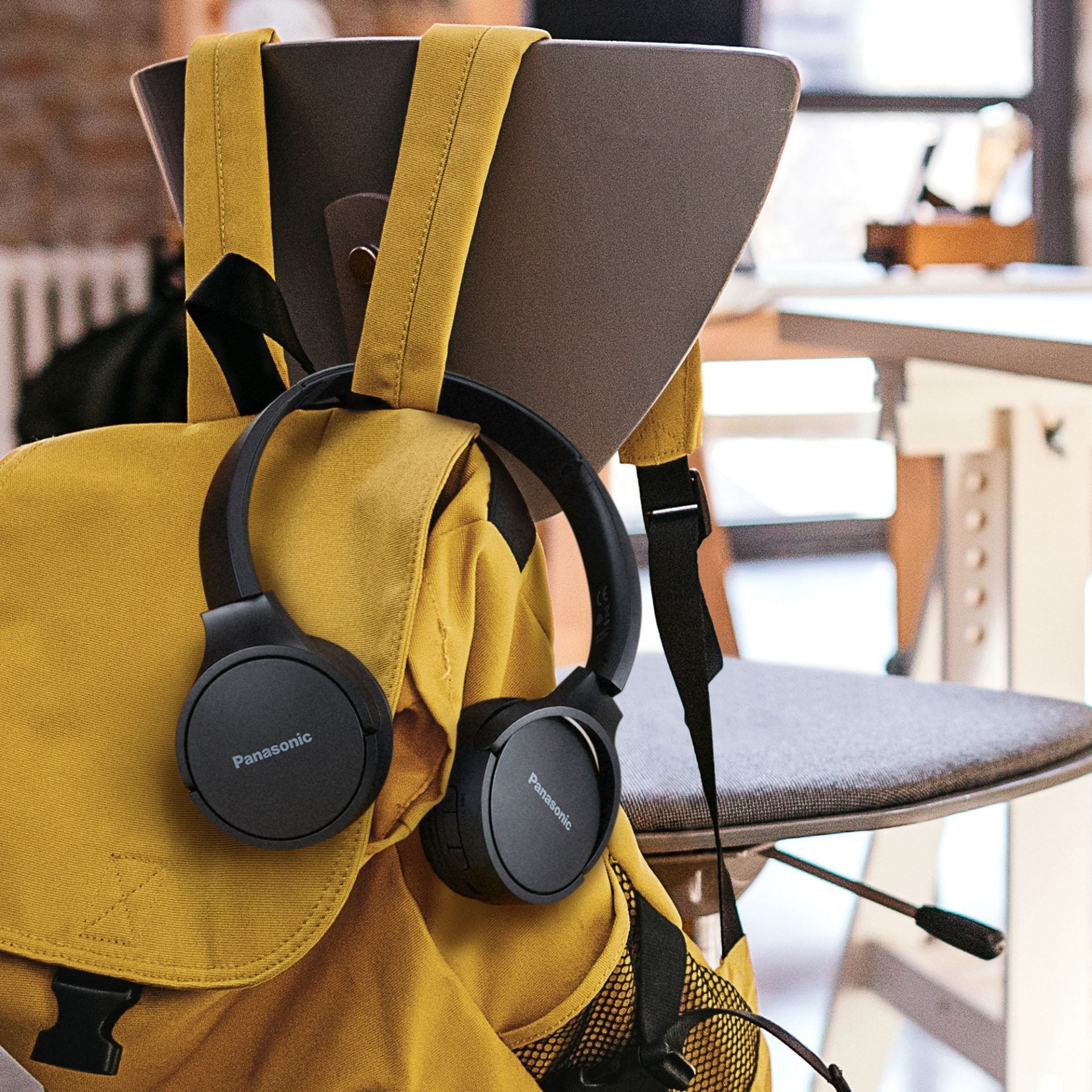 EAN 5025232937431 - Panasonic RB-HF420BE Auriculares Inalámbrico Diadema Música Bluetooth Negro imagen 4