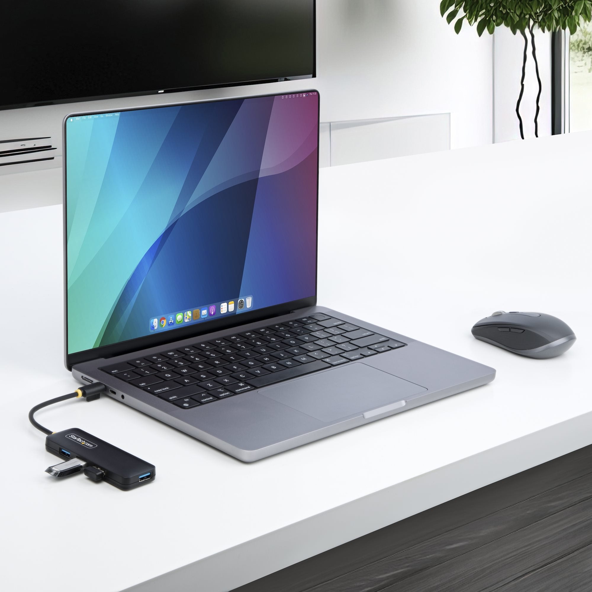 EAN 0065030912136 - StarTech.com H5C4A-USB-HUB hub de interfaz USB 3.2 Gen 1 (3.1 Gen 1) Type-C 5000 Mbit/s Negro imagen 11