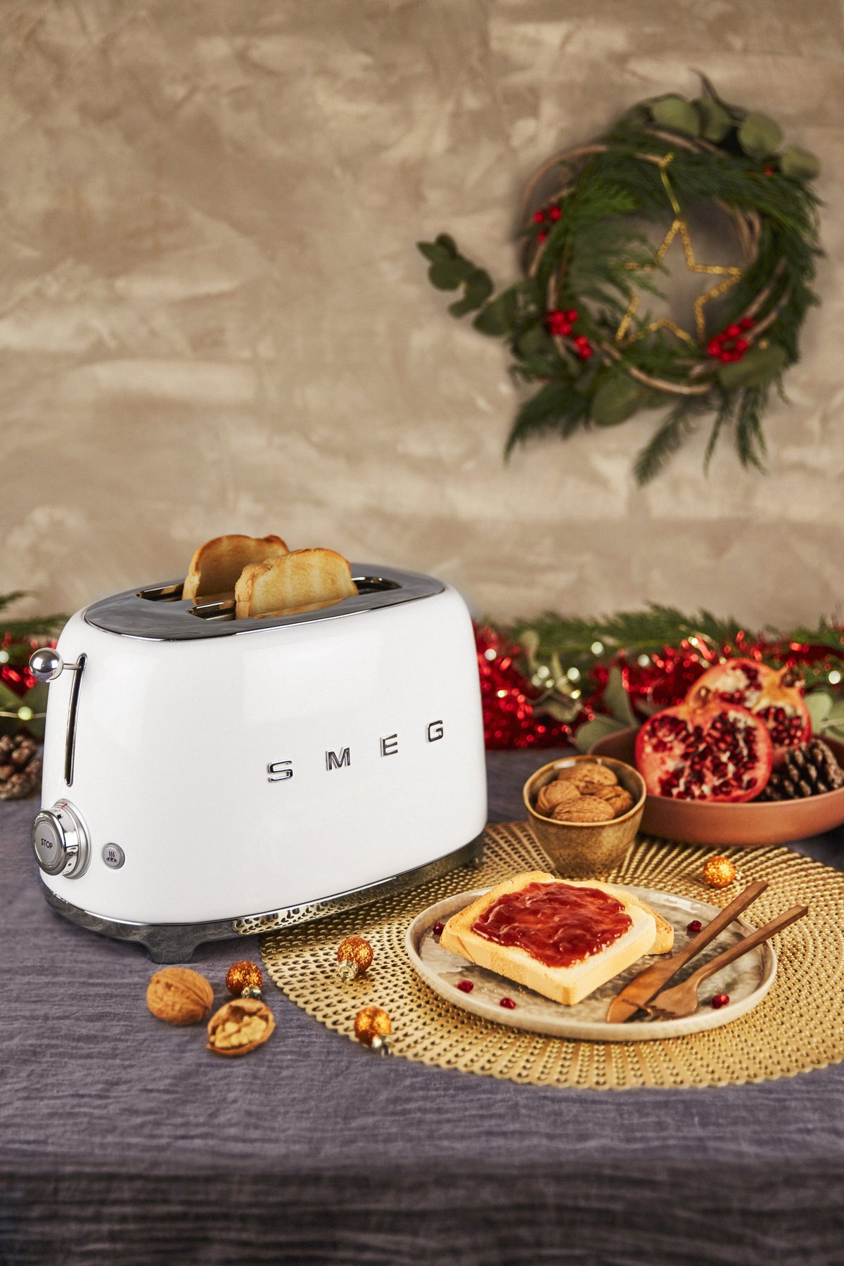 EAN 8017709231057 - Smeg TSF01WHEU tostadora 6 2 rebanada(s) 950 W Blanco imagen 13