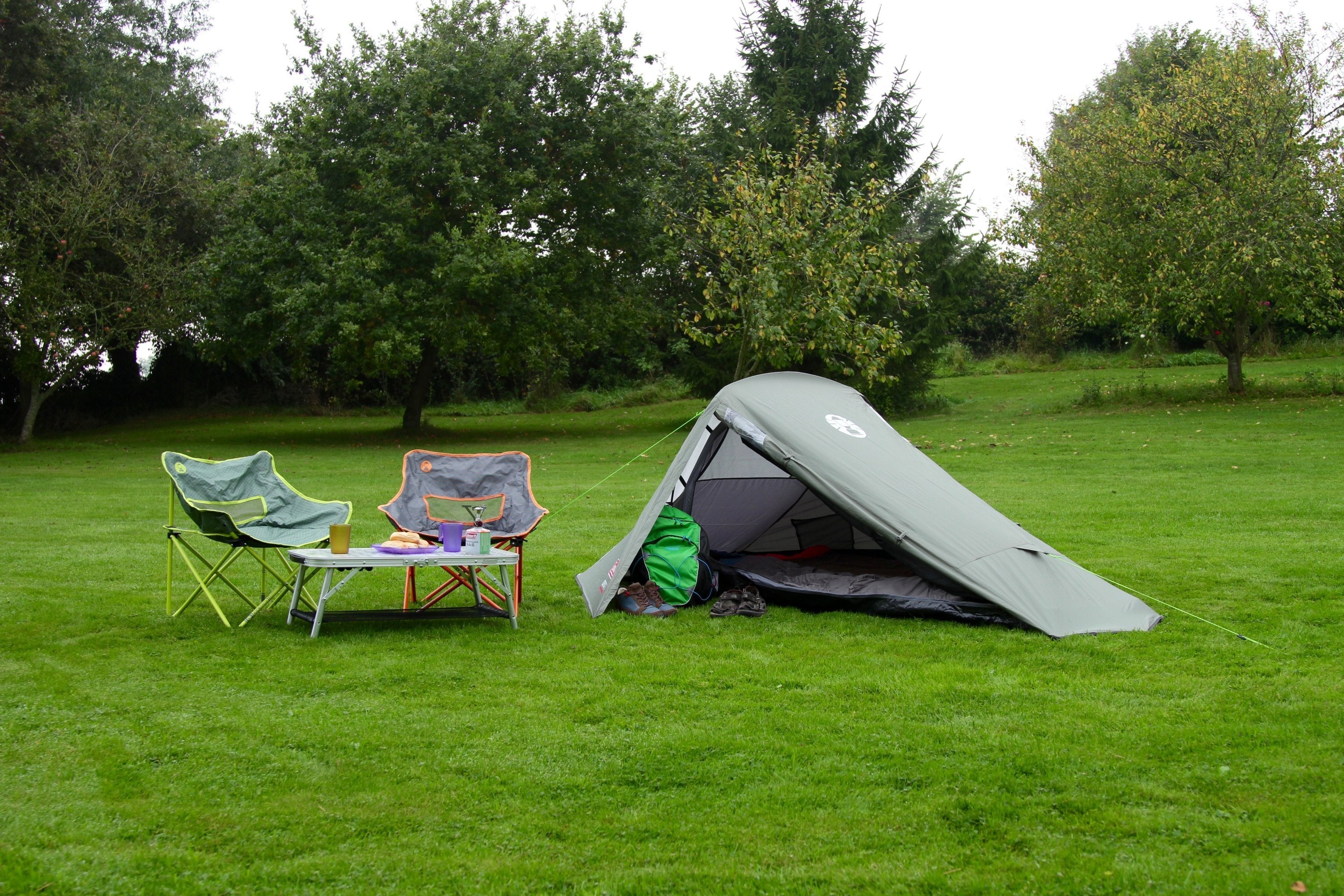 Tienda De Campaña Coleman 2176906, Bedrock 2 Verde Oliva/Gris