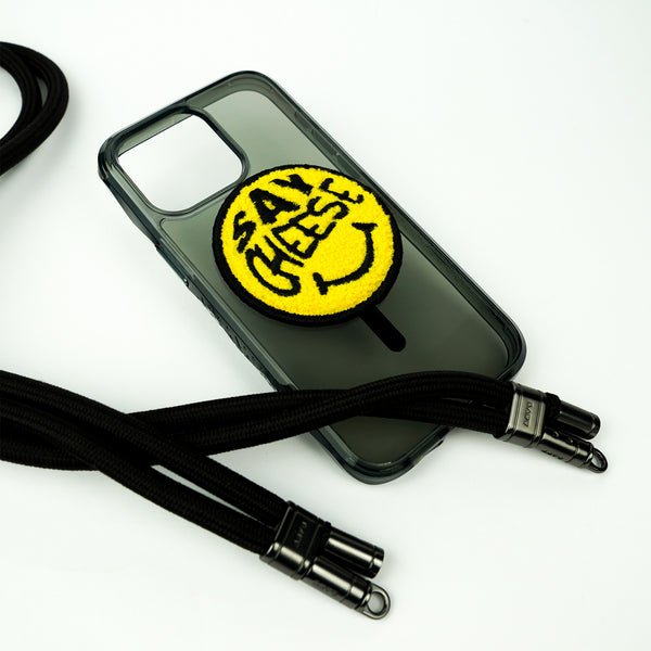 Laut Magmoji Badge Say Cheese Badge Comp. With Magsafe