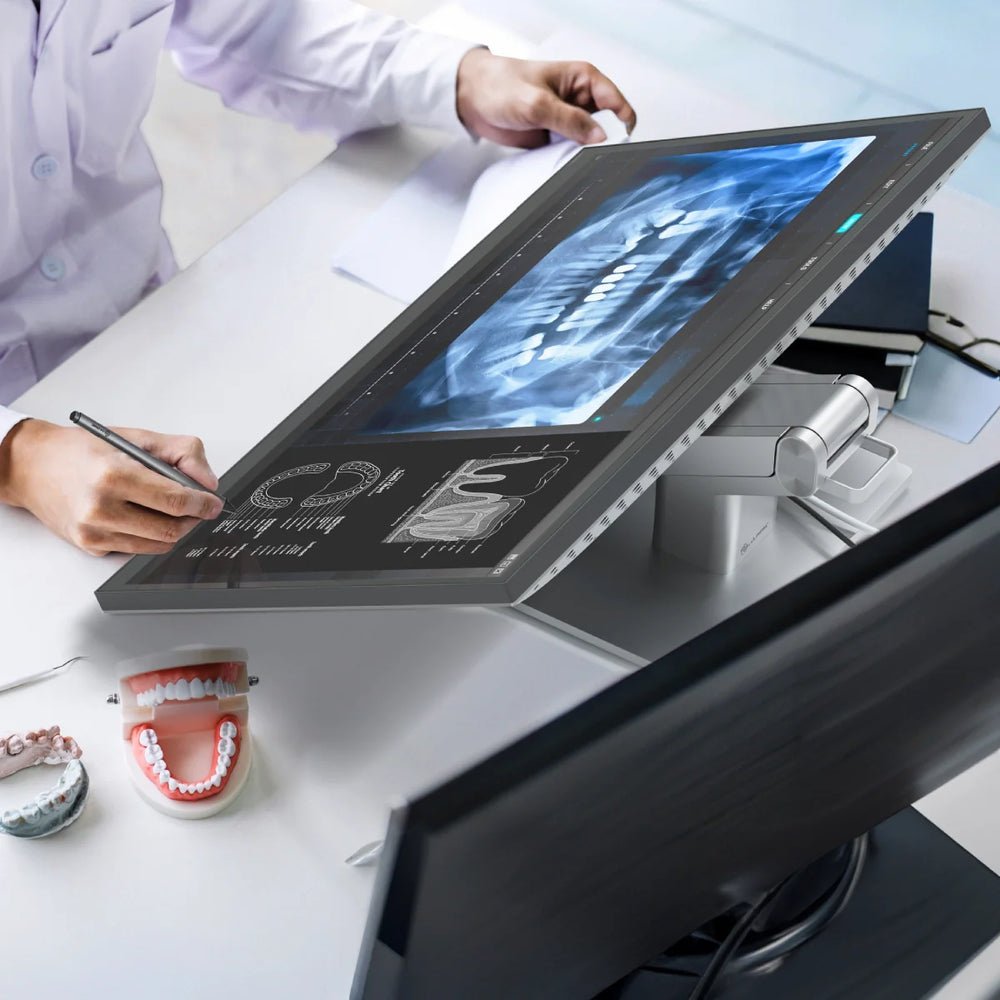 Monitor Alogic Tft 27" Clarity Touch 4k, Webcam, 65w Pd, Fold-Stand