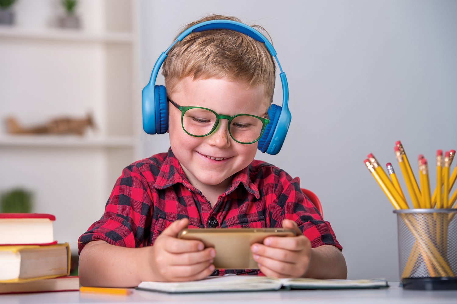 EAN 8711902045557 - Lenco HPB-110 Kids Kopfhörer BT blau 85DB Limite akku stickers Auriculares Inalámbrico y alámbrico Diadem imagen 10