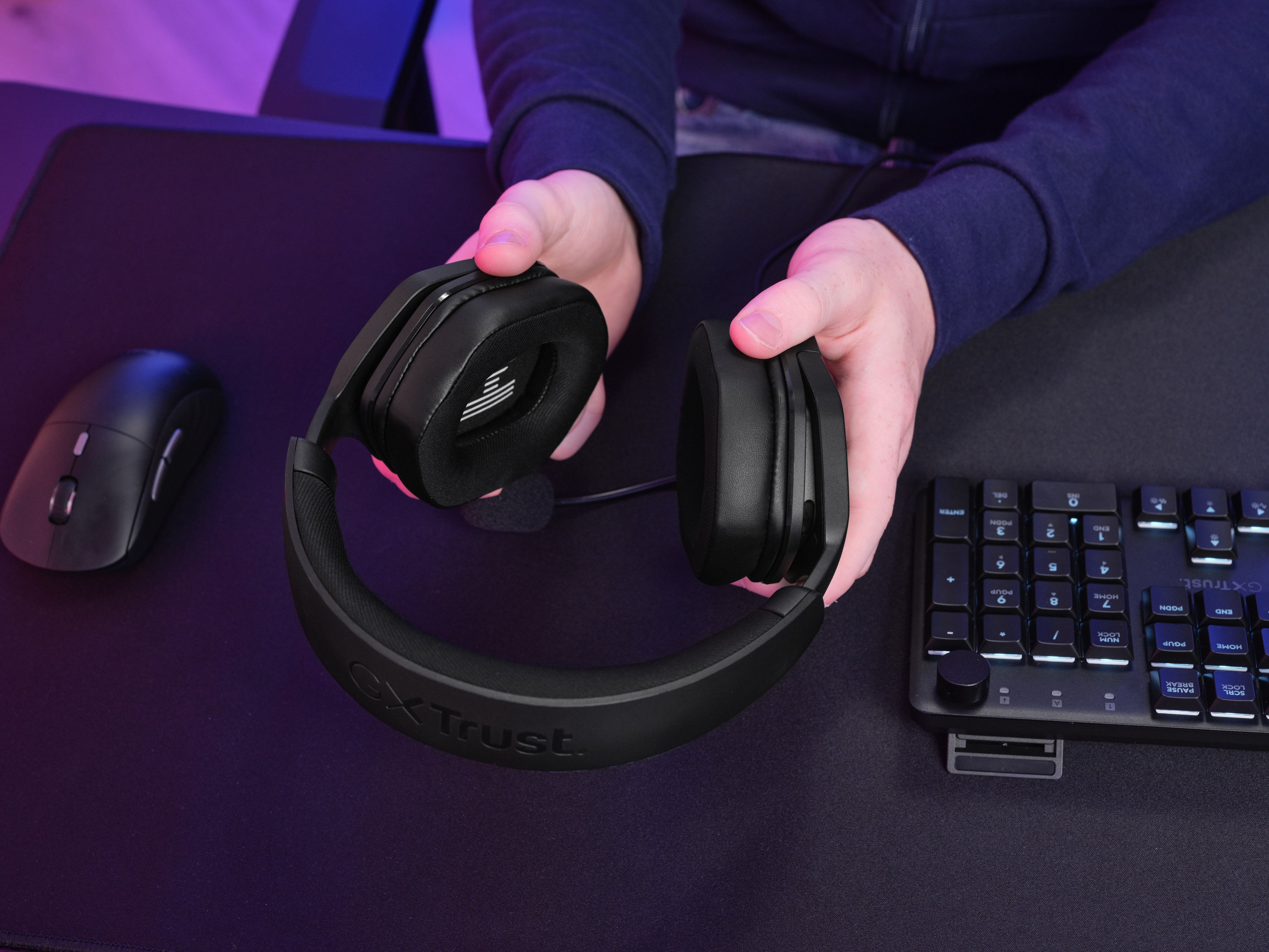 Auriculares Gaming Con Micrófono Trust Gaming Gxt 492 Carus Jack 3.5 Negros