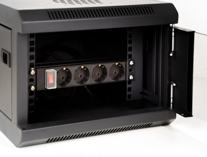 Delock Regleta Rack 10" 4 Tomas Con Interruptor 1 He Negro