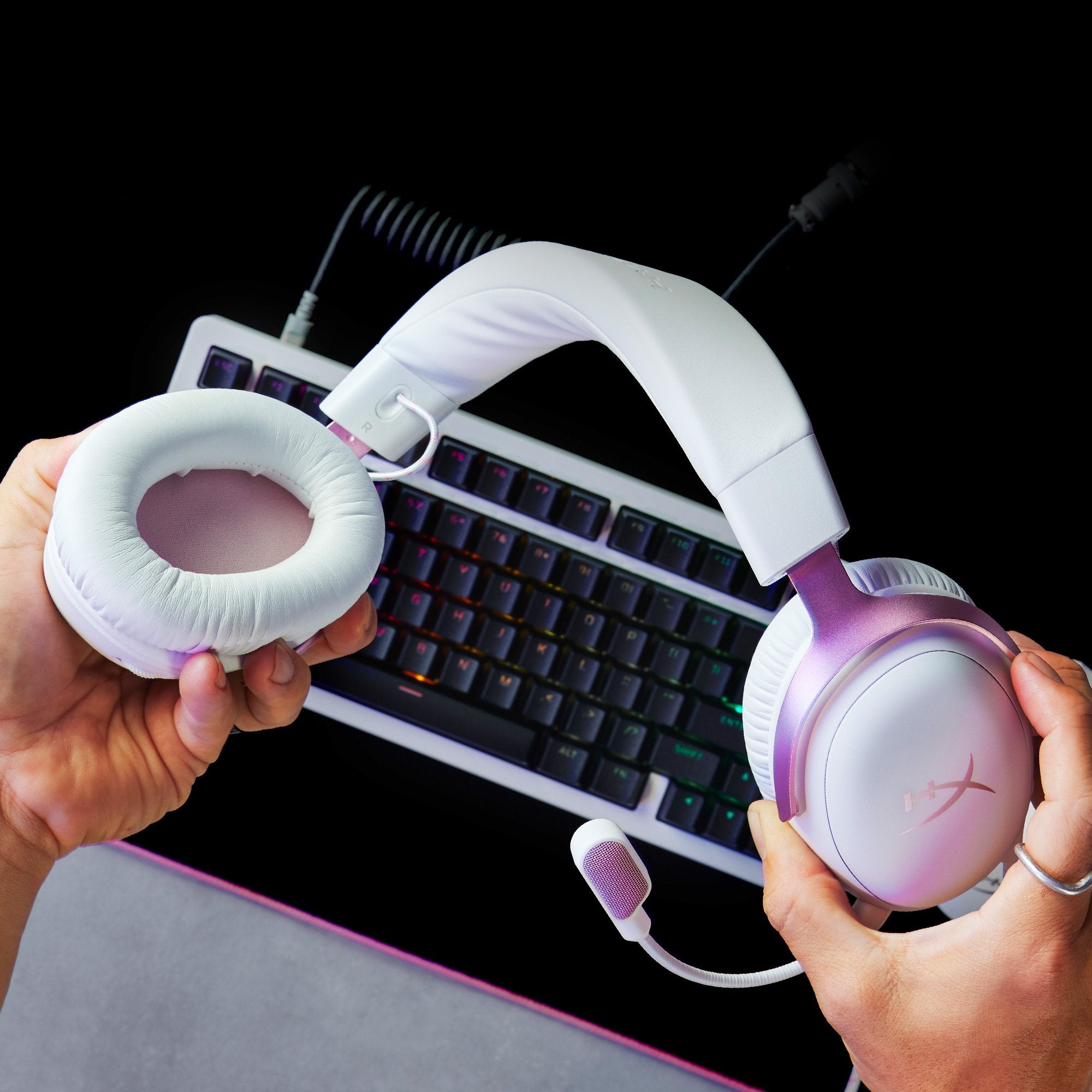 EAN 198122306930 - HyperX Cloud III White/Pink Gaming Headset Alámbrico Diadema Juego Rosa, Blanco imagen 6