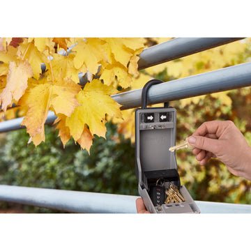 Caja De Llaves Master Lock Con Soporte Extraíble 5480eurd