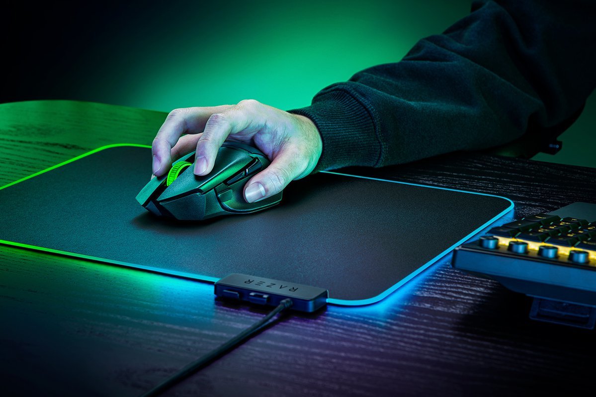 EAN 8886419334316 - Razer Basilisk V3 X HyperSpeed ratón Juego mano derecha Bluetooth Óptico 18000 DPI imagen 4