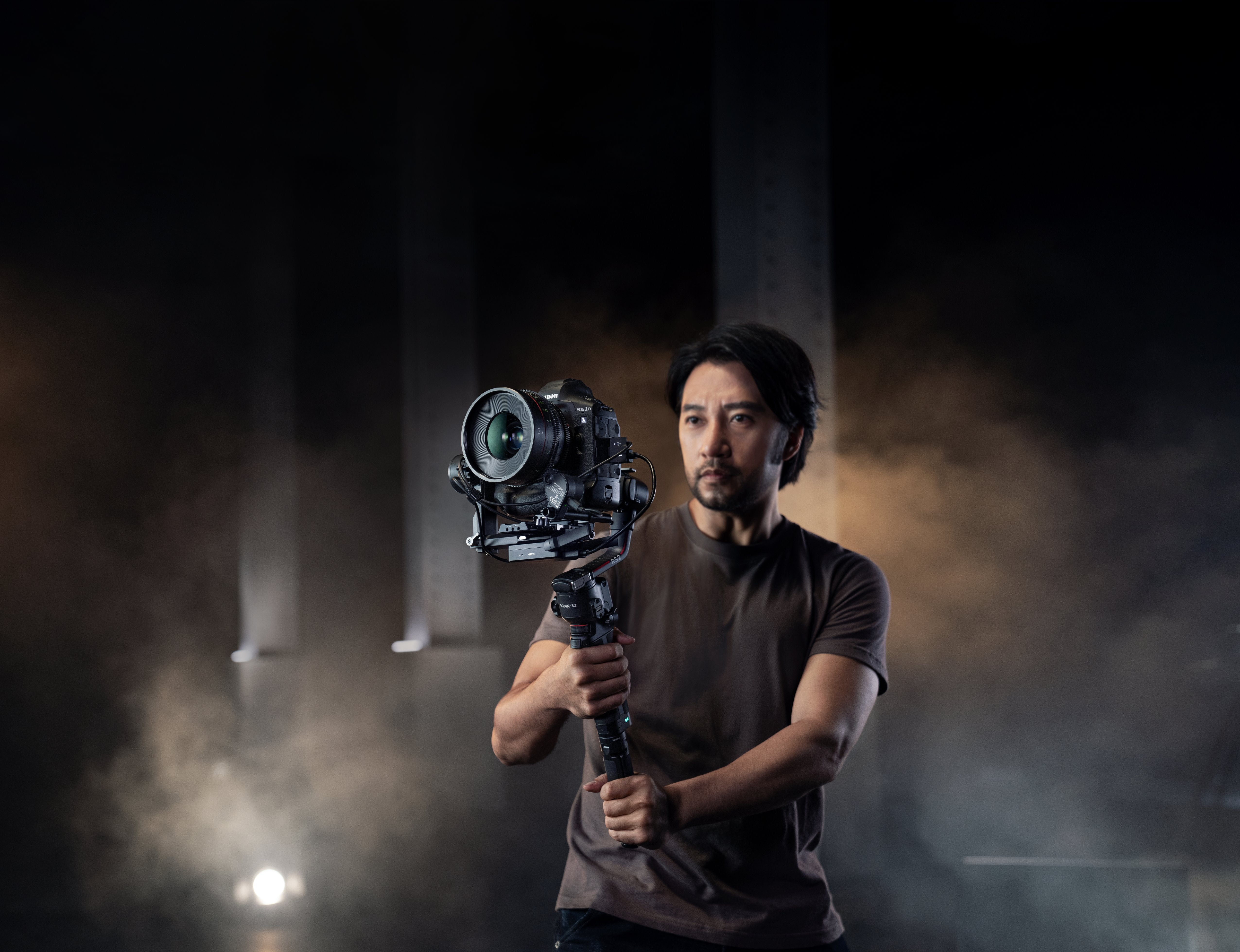 EAN 6941565901569 - DJI RS 2 Pro Combo Estabilizador manual para cámara Negro imagen 7