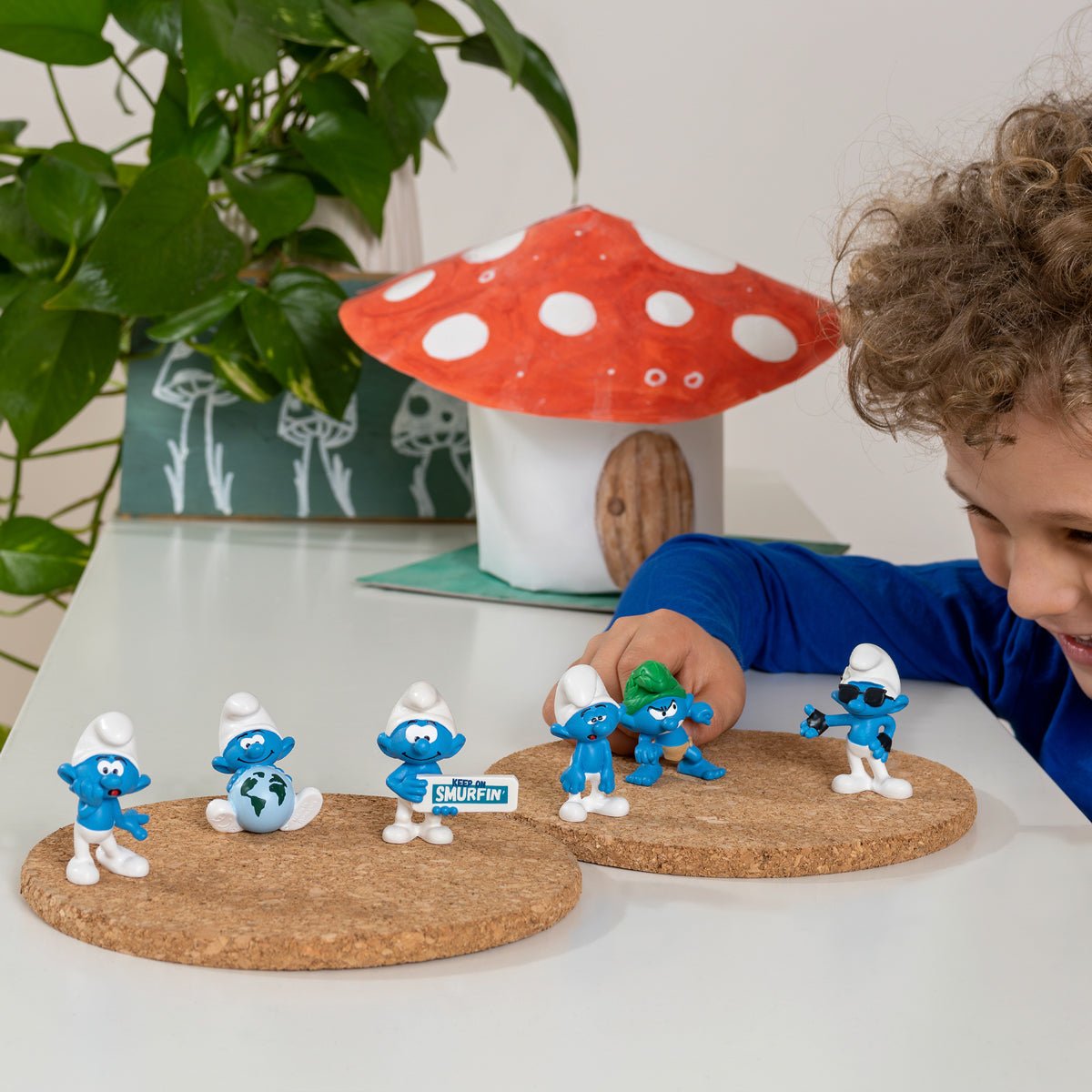 Figura Schleich Pitufo Escudo Pitufin, 20843