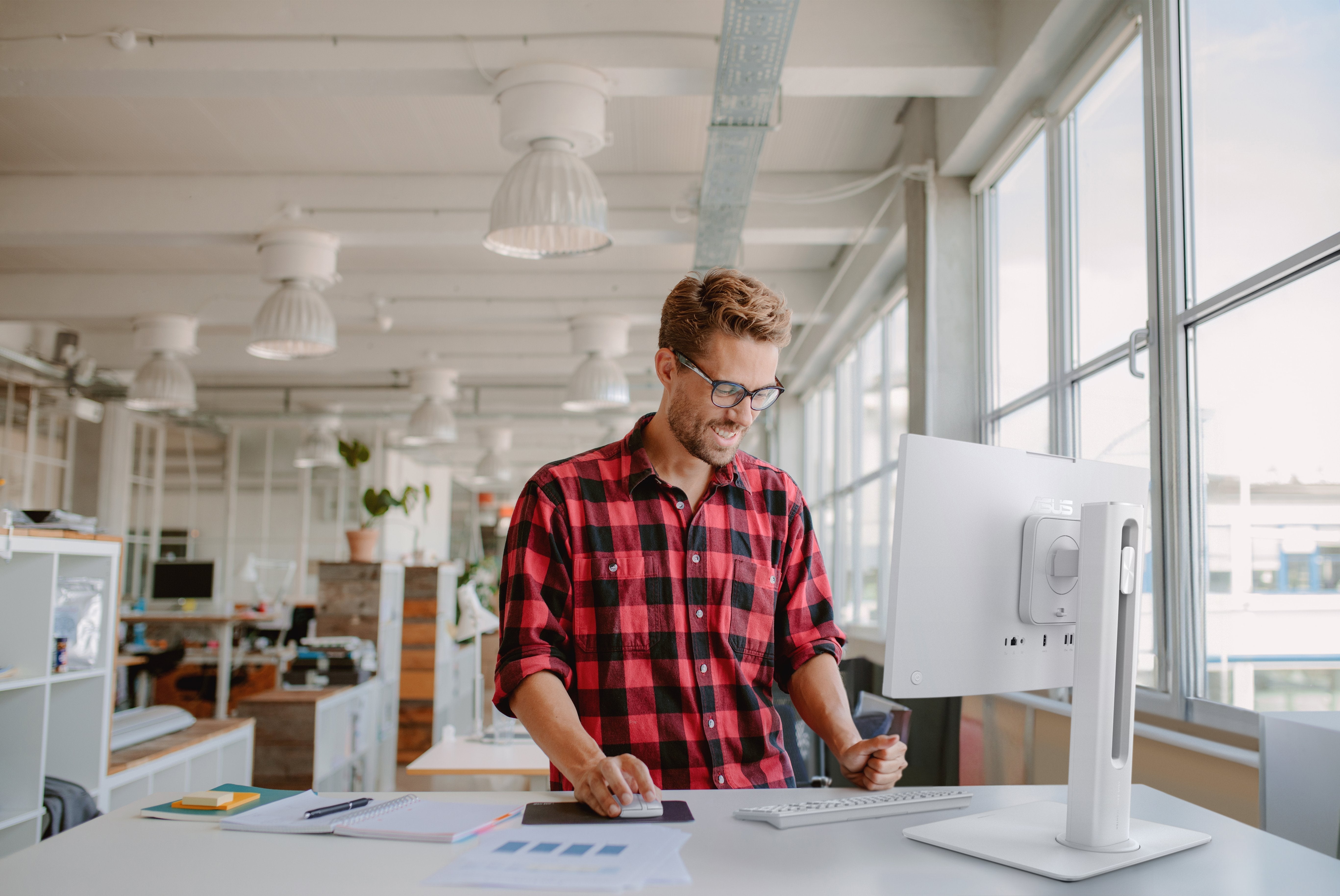 Aio Asus Expertcenter P4 P440vaesk-Bpc079x 24" I7-13620h 16gb 512gbssd W11p