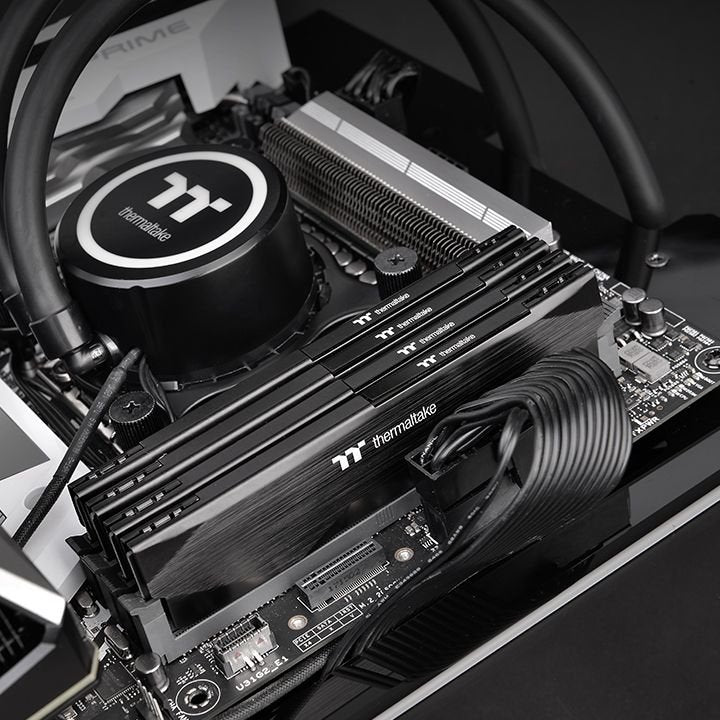 Memoria Ram Thermaltake Dimm 16 Gb Ddr4-3200 Kit