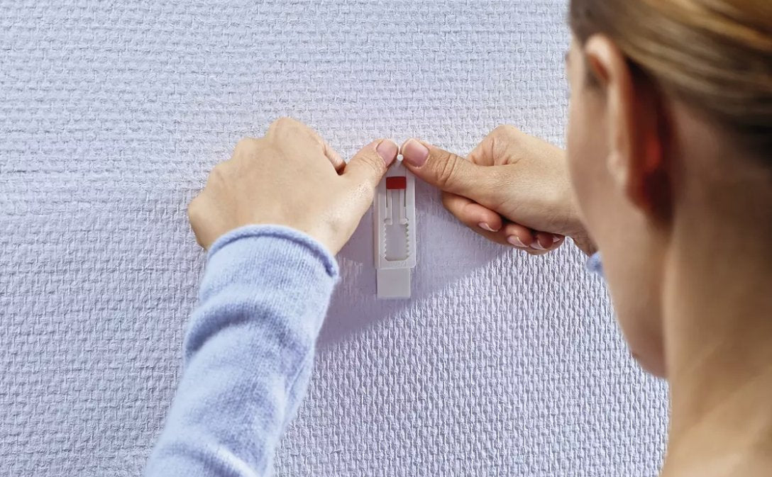 Tesa Pack De 2 Clavo Adhesivo Ajustable Hasta 1kg Para Pared Lisa