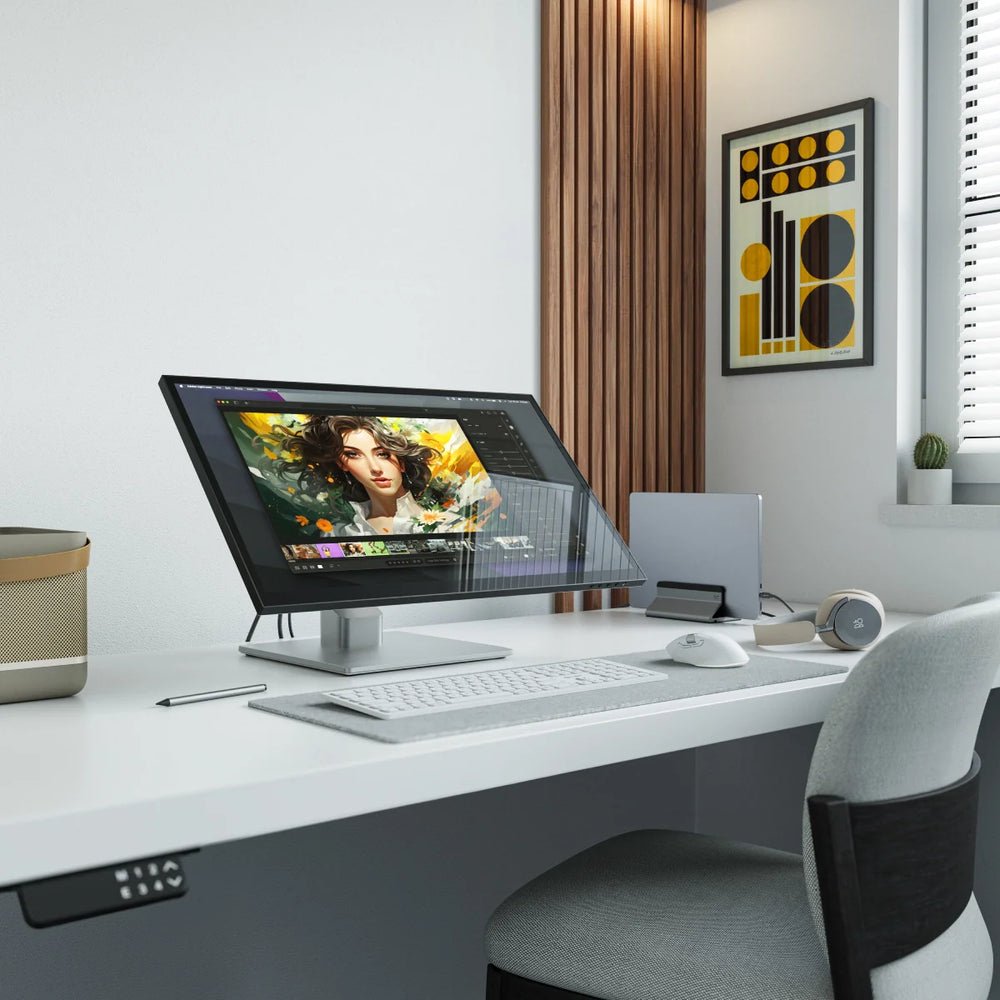 Monitor Alogic Tft 27" Clarity Touch 4k, Webcam, 65w Pd, Fold-Stand