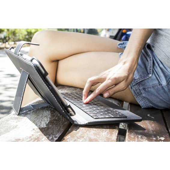 Funda Tablet Universal Silver Ht 9-10.1 Con Teclado (Por Cable) Negro Negro