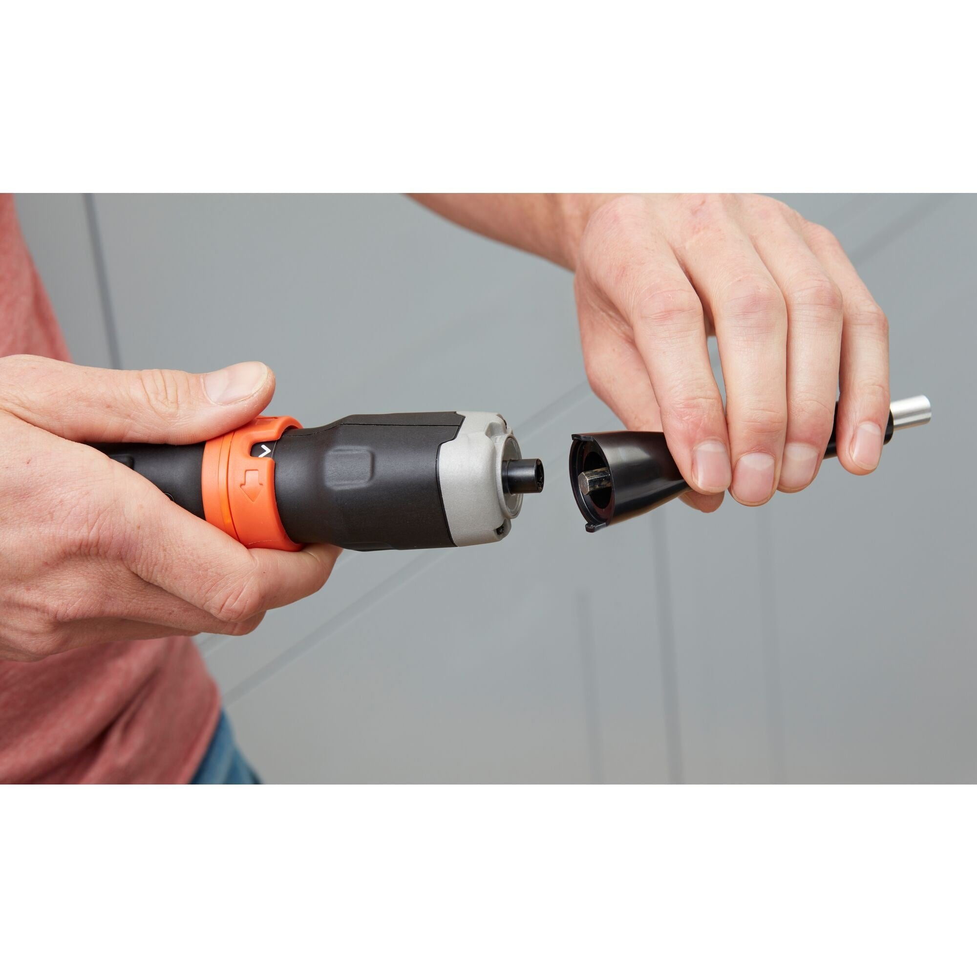EAN 5035048699904 - Black & Decker BCF601C-XJ destornillador eléctrico y llave de impacto 220 RPM Negro, Naranja imagen 12