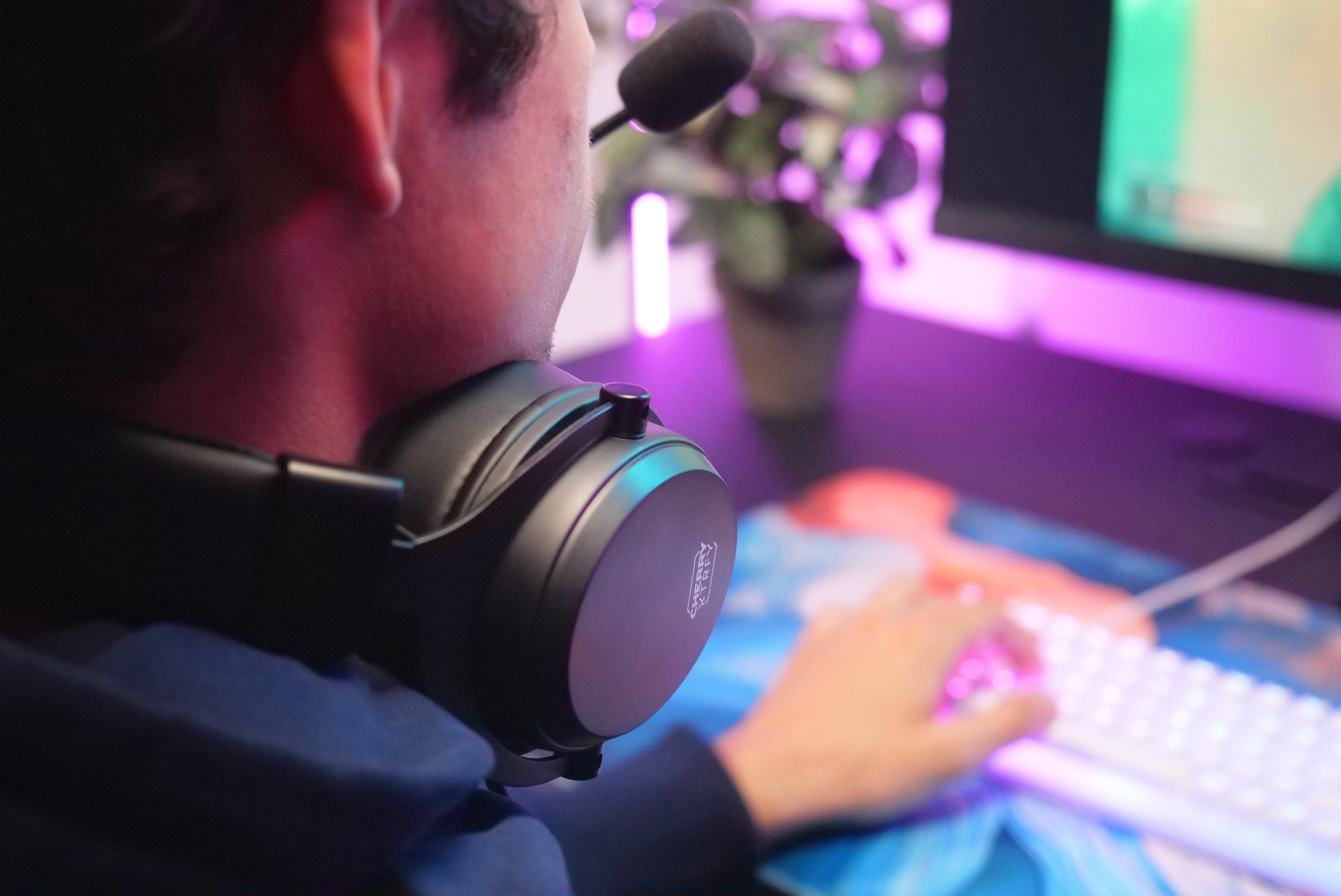 EAN 7340086914611 - CHERRY XTRFY H3 Wireless Auriculares Inalámbrico Diadema Juego Bluetooth Negro imagen 11