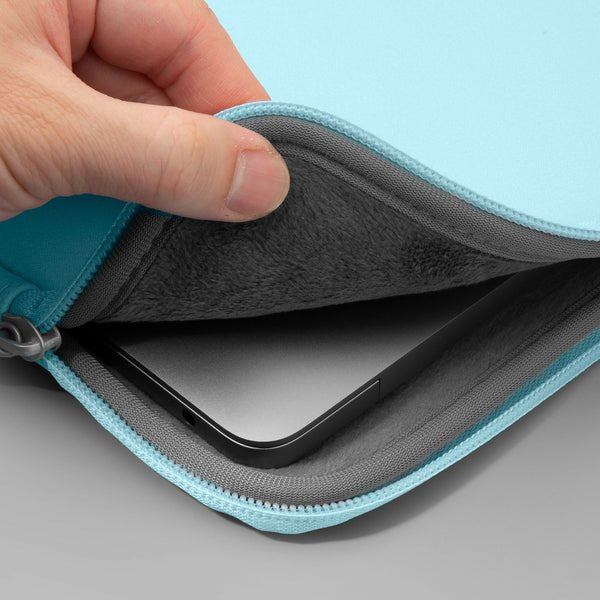 Laut Pop Baby Blue Neopren Sleeve For Apple Macbook 13"