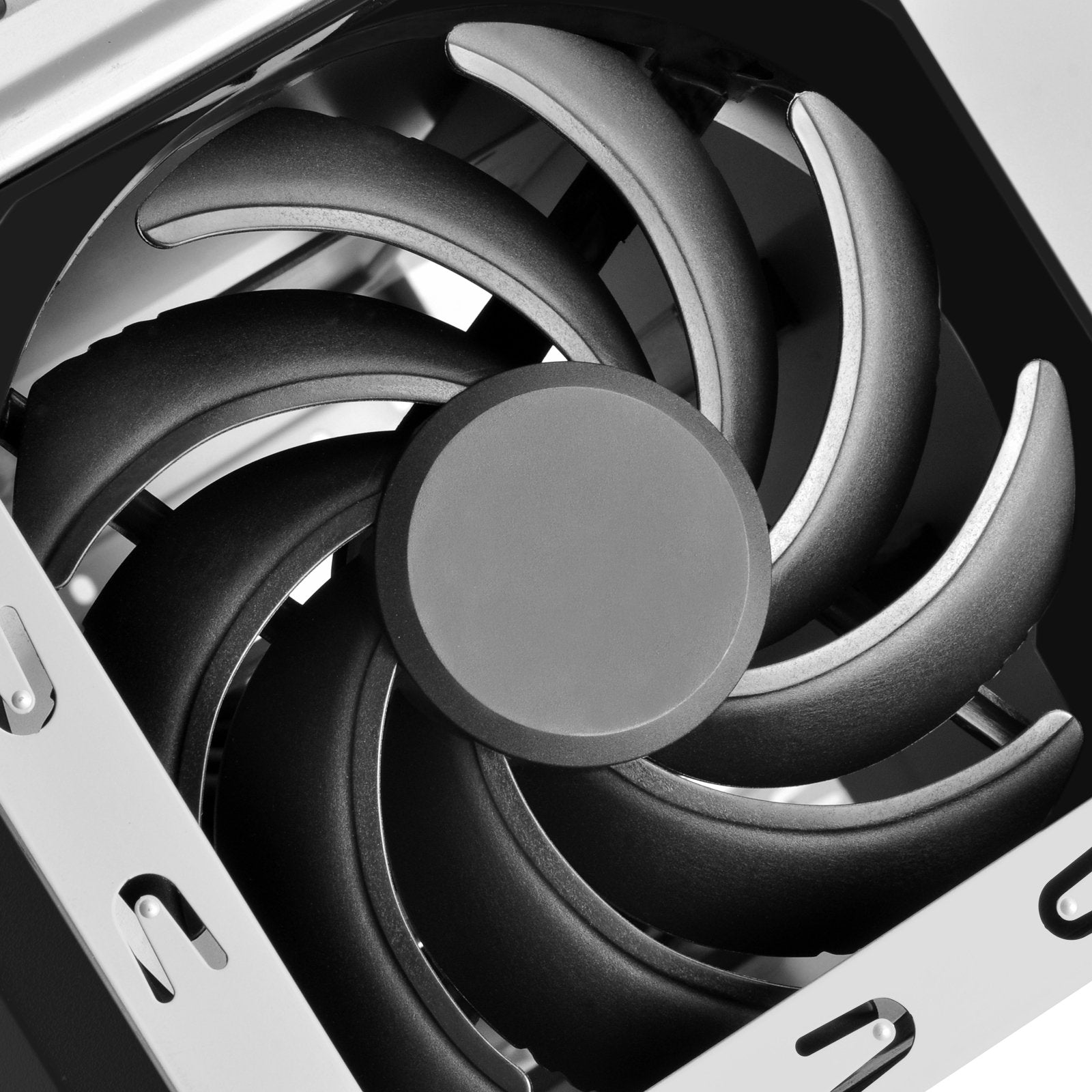 Caja Silverstone Sg11, Negra Sst-Sg11b