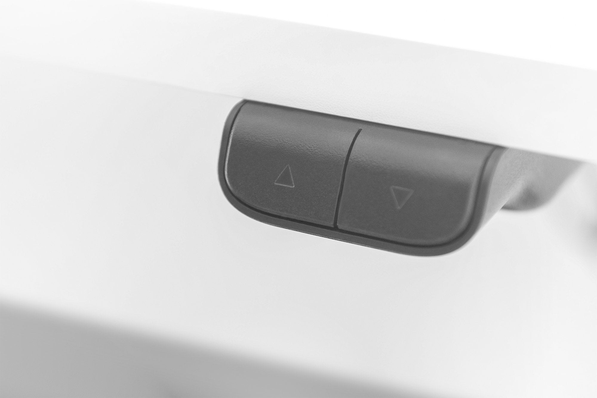 Digitus Elektr. Höhenvermellbarer Schreibtisch (Speditionsversand)