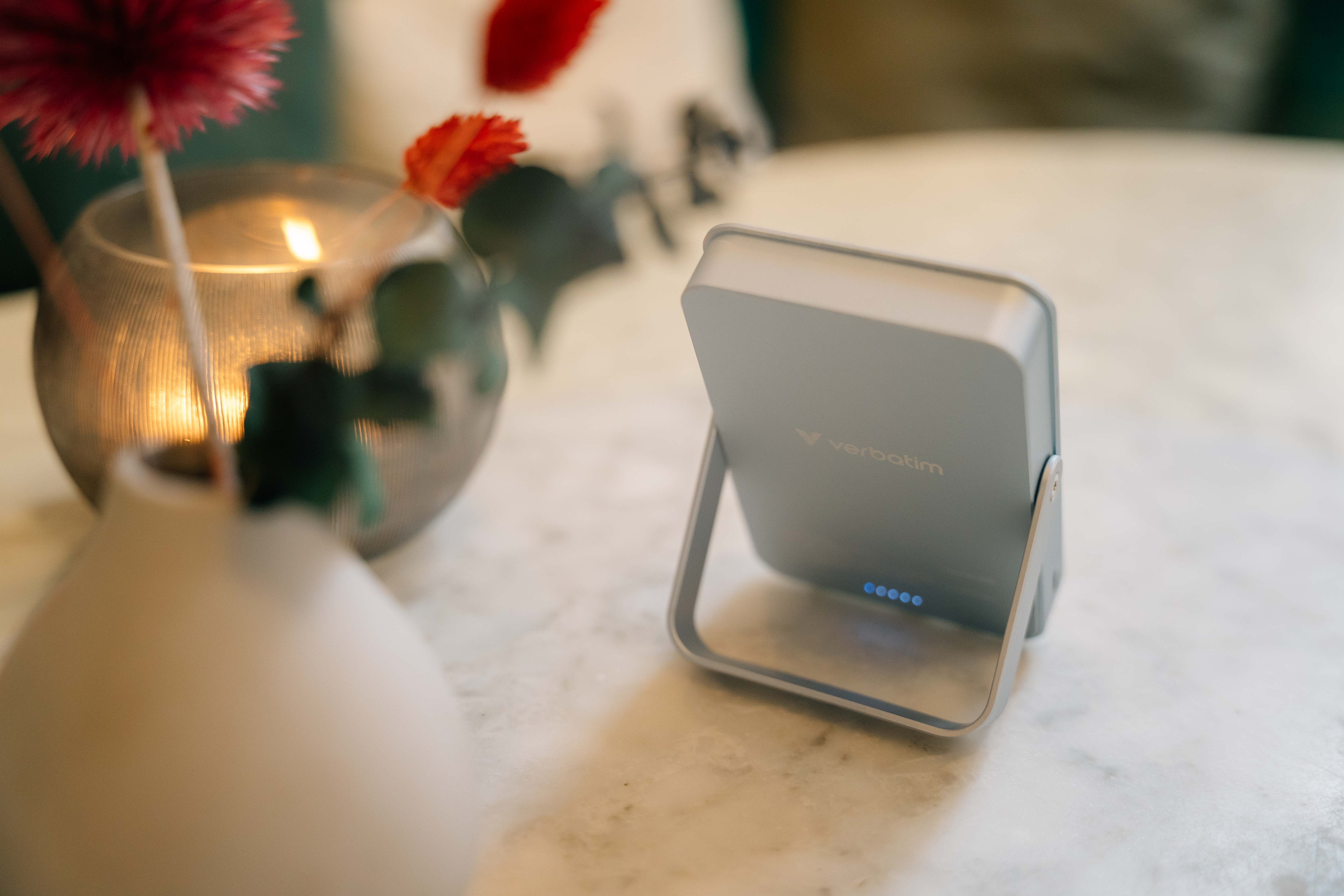 Verbatim Power Bank Mit Standfuss Mag.Wireless 10000ma Blau 32266