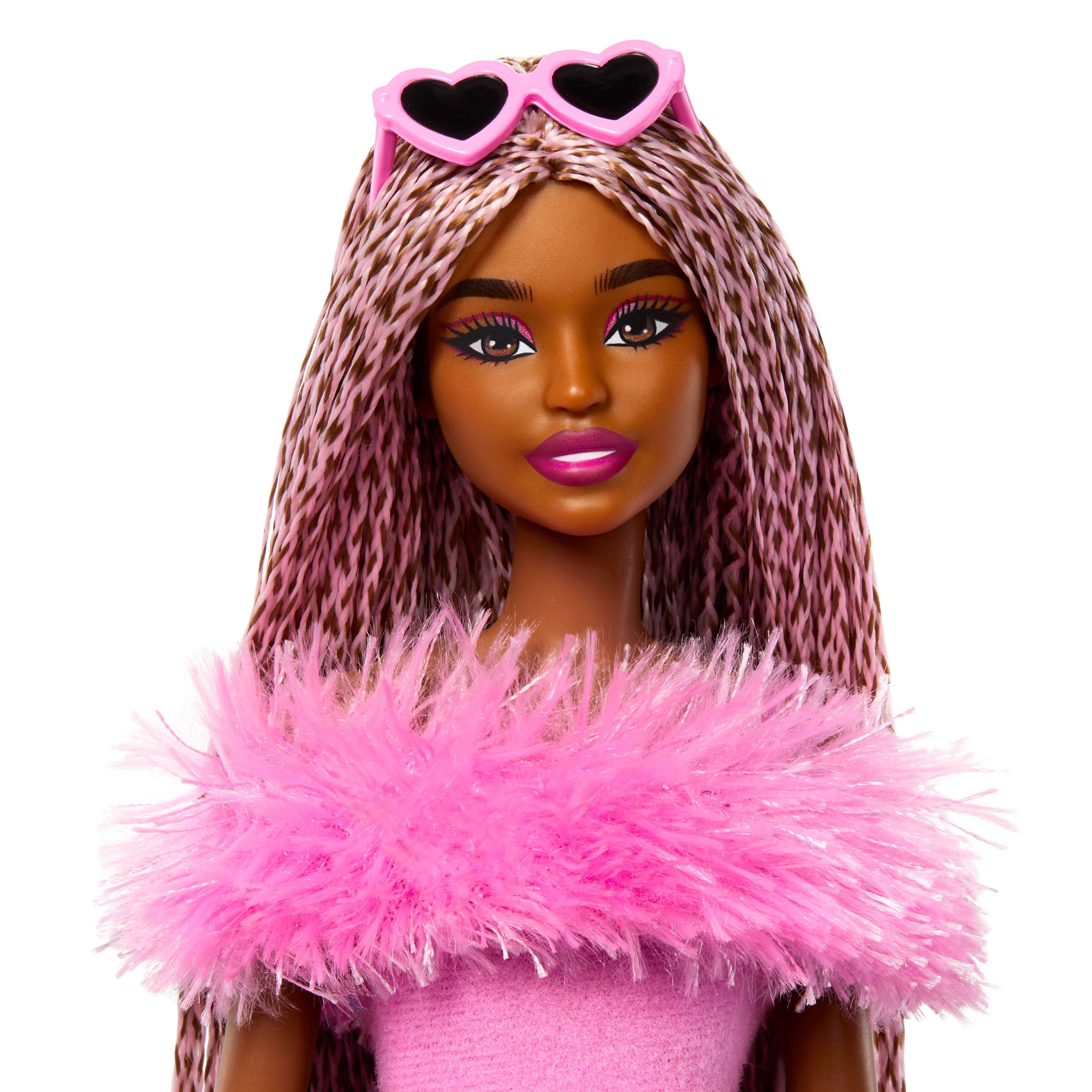 EAN 0194735255962 - Barbie Fashionistas HYV28 muñeca imagen 5