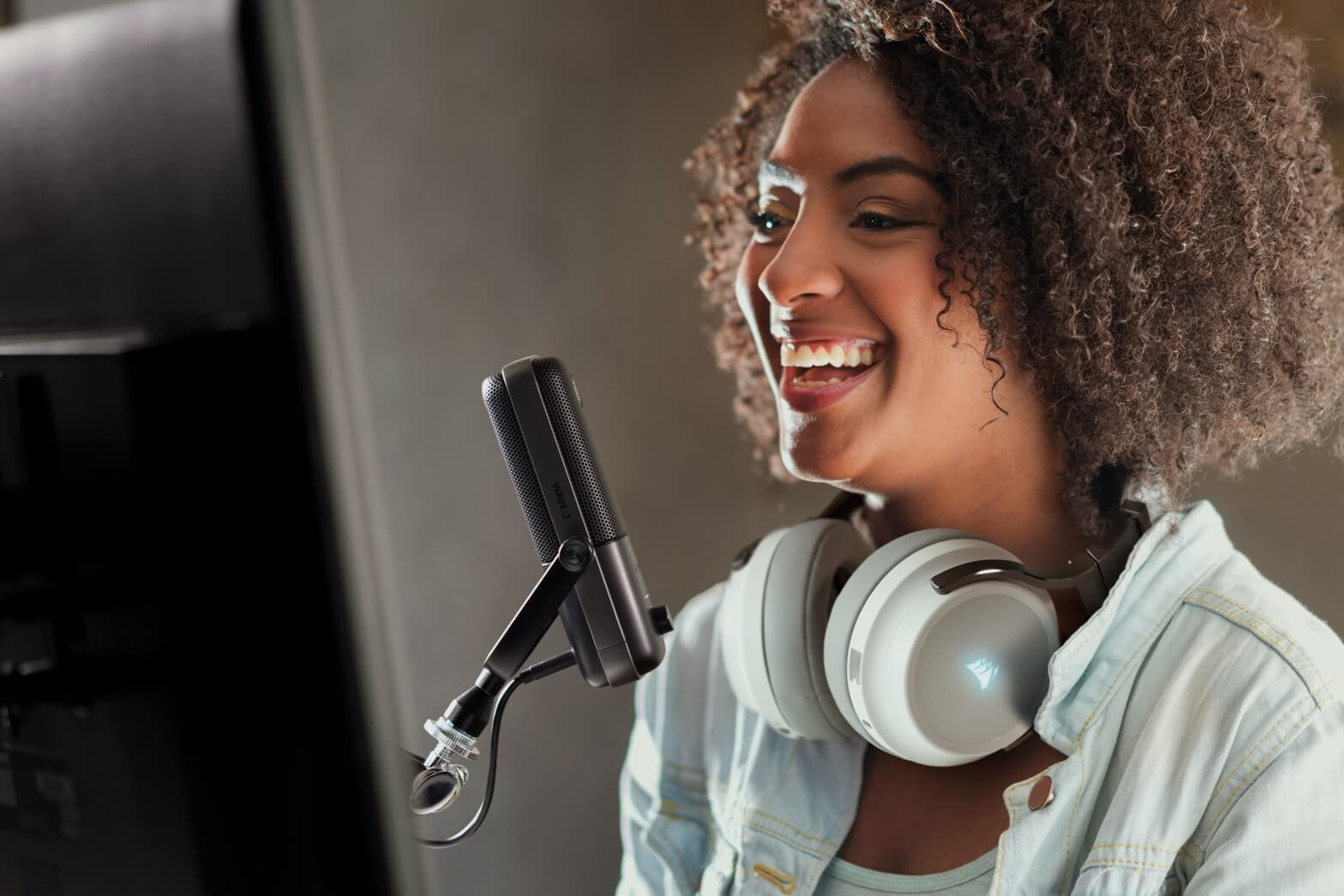 EAN 0840006618072 - Elgato Wave 3 Negro Micrófono de superficie para mesa imagen 8