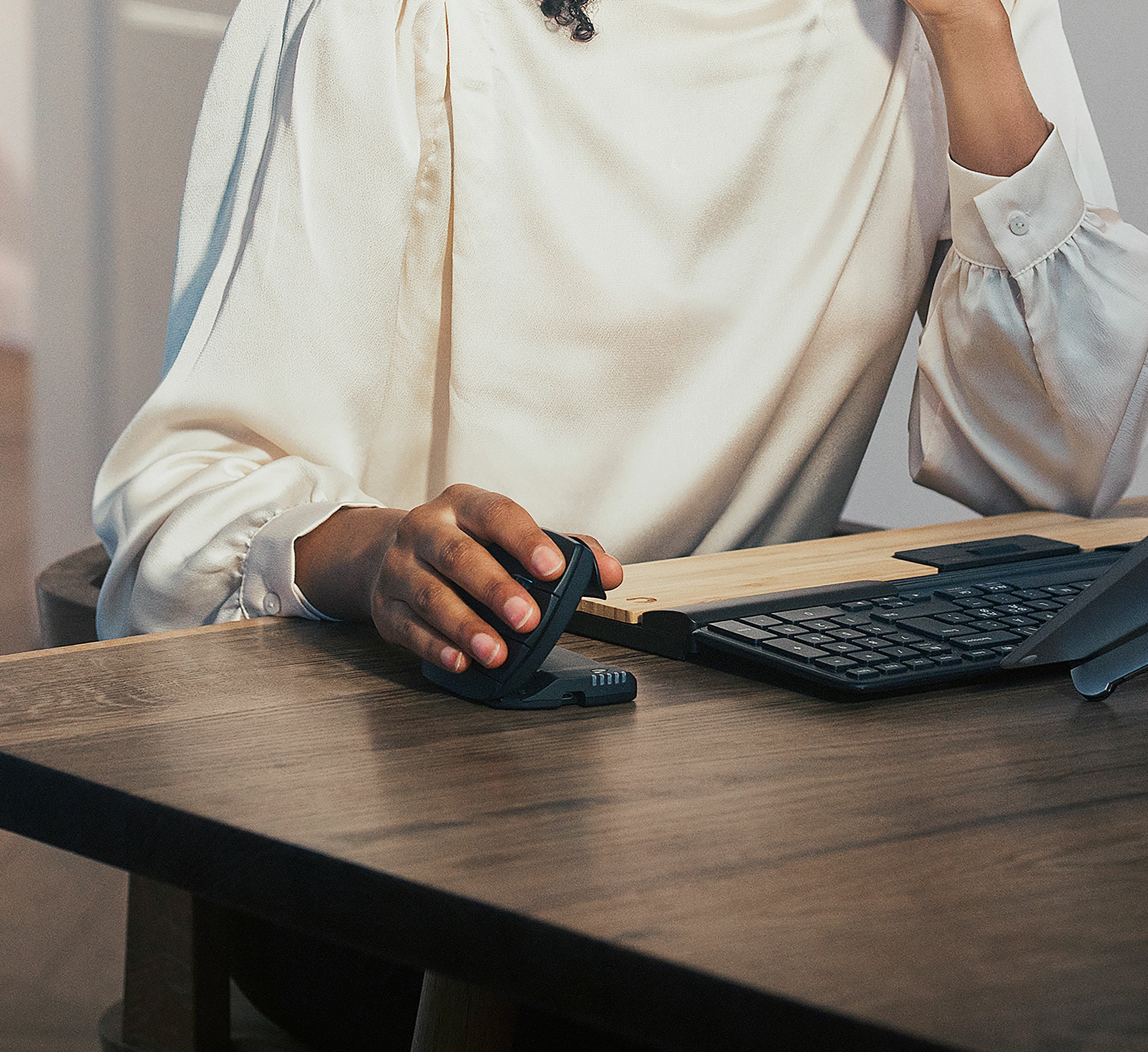 EAN 0743870001127 - Contour Design Unimouse ratón Oficina mano derecha RF Wireless + USB Type-A 4000 DPI imagen 7