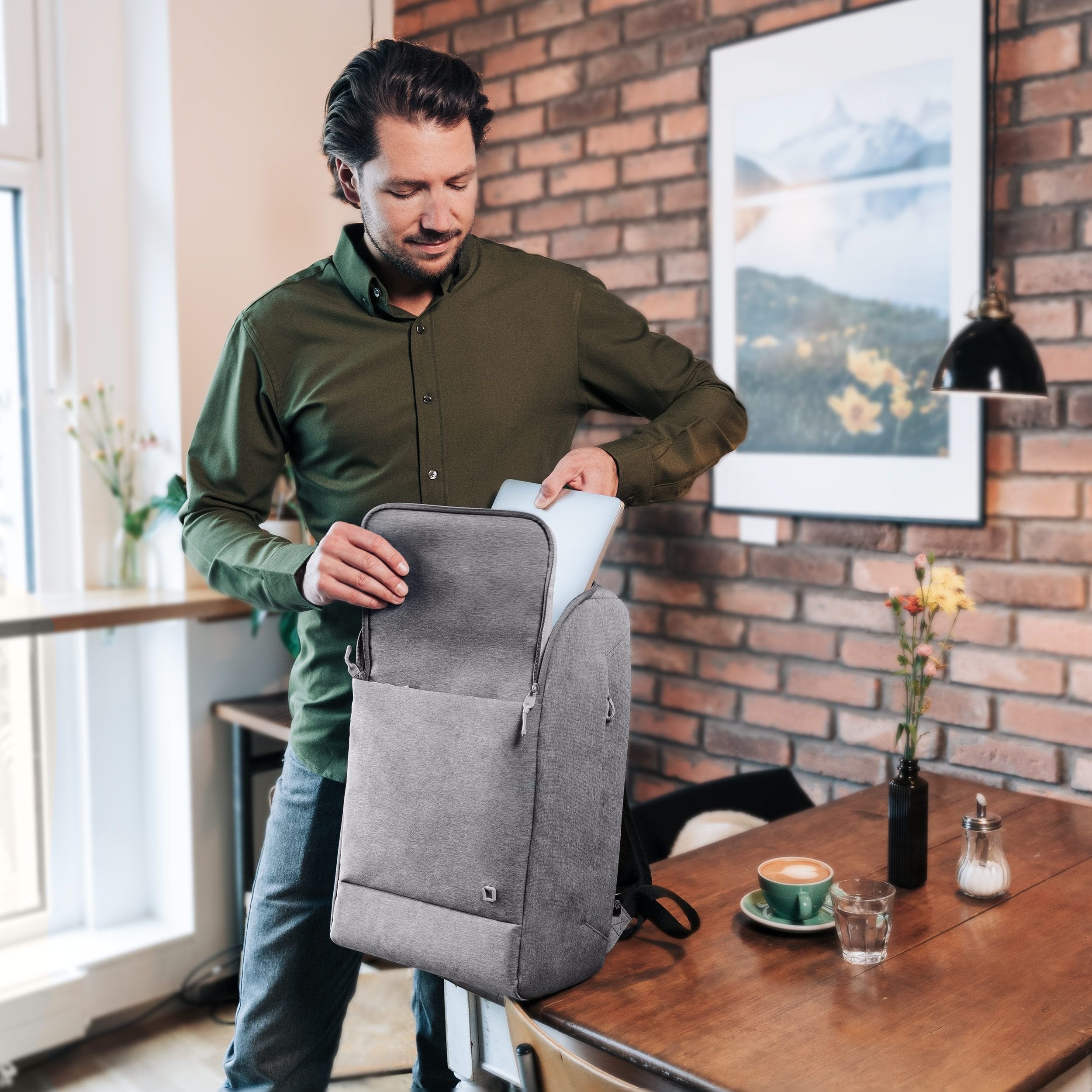 Dicota Mochila Motion Para Portátil Hasta 15.6 Gris D31876-Rpet