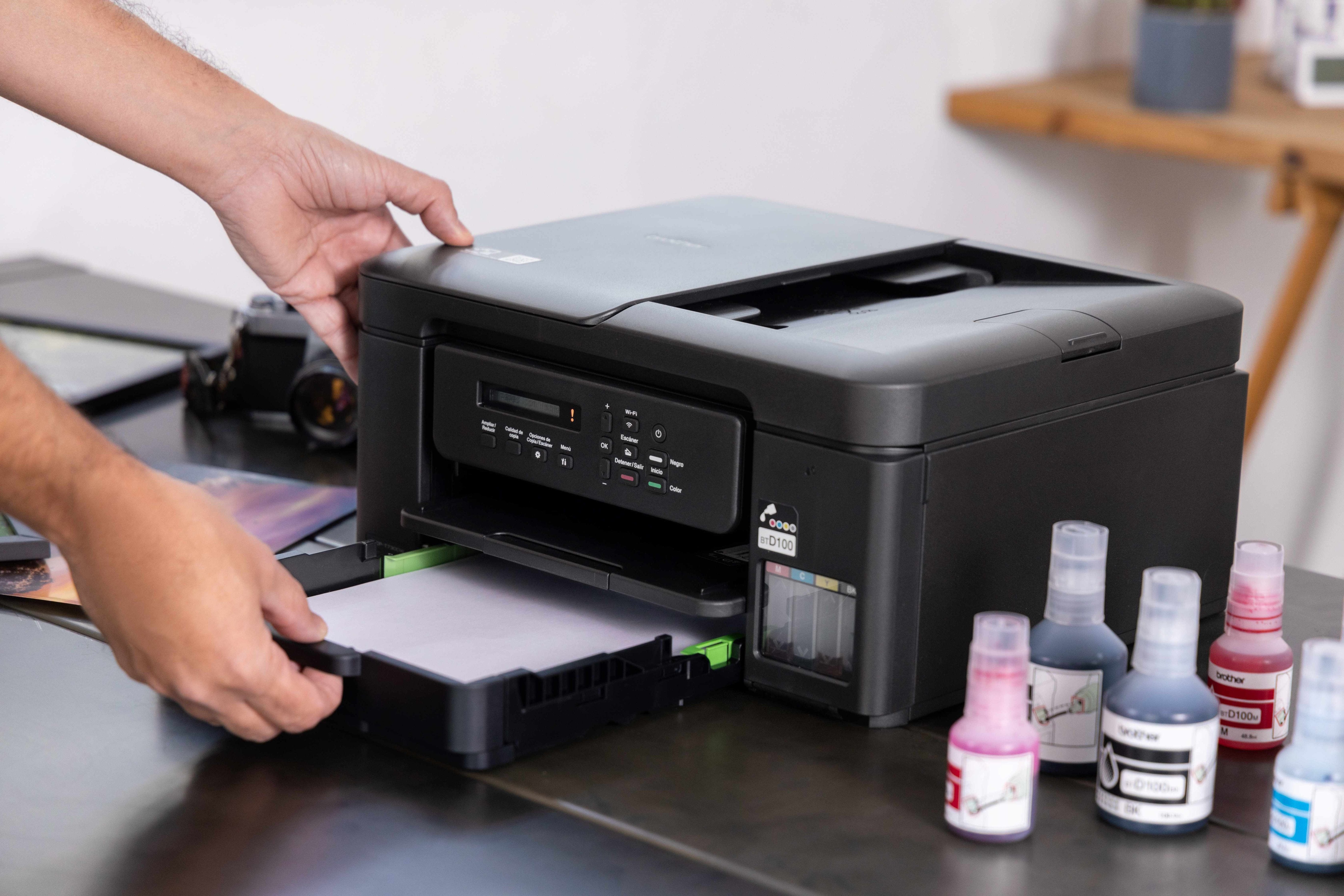 Impresora De Inyección De Tinta Inalámbrica 3 En 1 Brother Dcp-T730dw