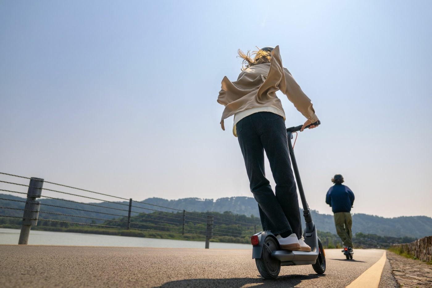 EAN 8720254406756 - Ninebot by Segway E2 Pro Gris 20 kmh imagen 8
