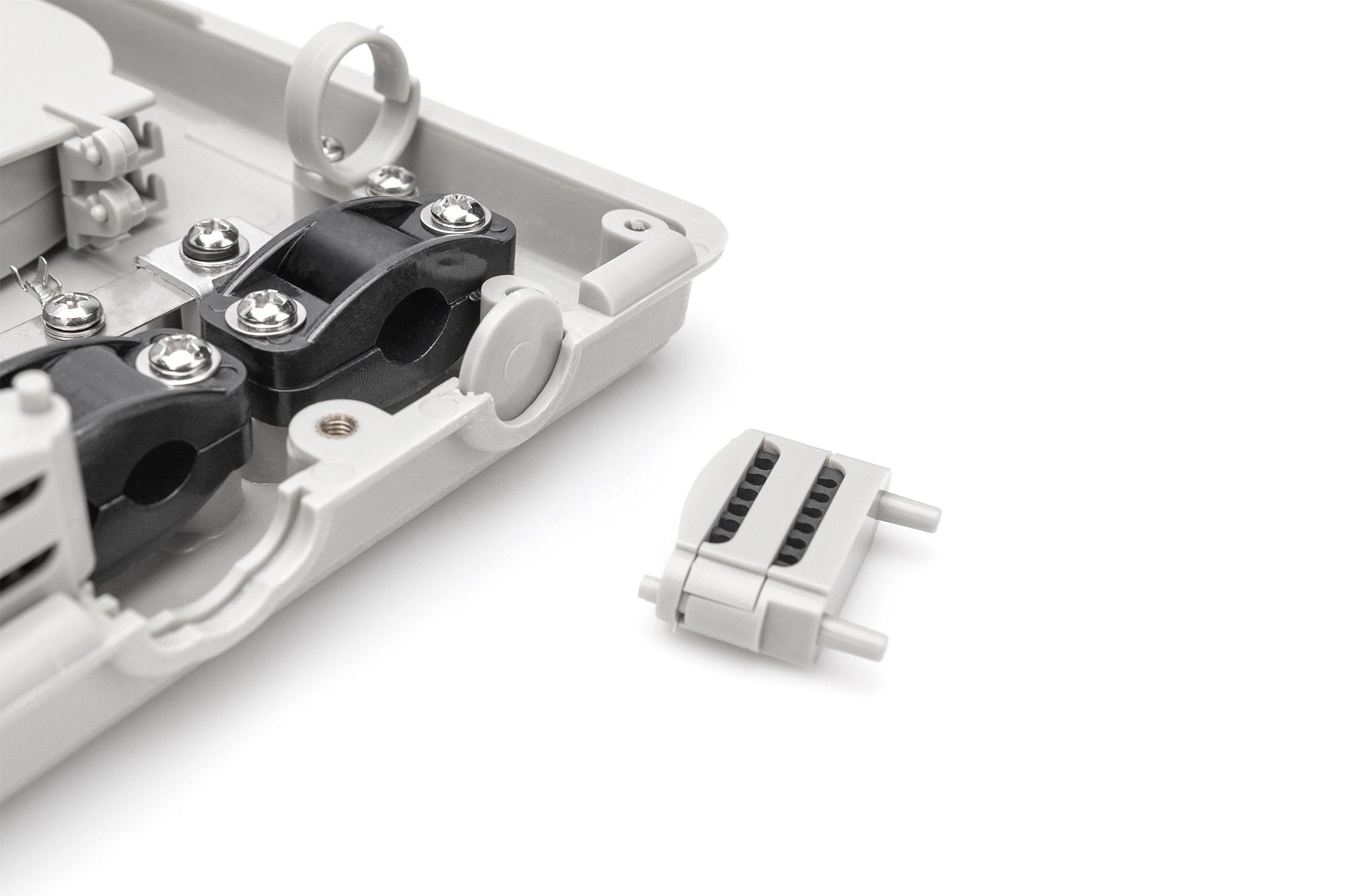 EAN 4016032371021 - Digitus DN-968915 adaptador de fibra óptica LC/SC 1 pieza(s) Gris imagen 5