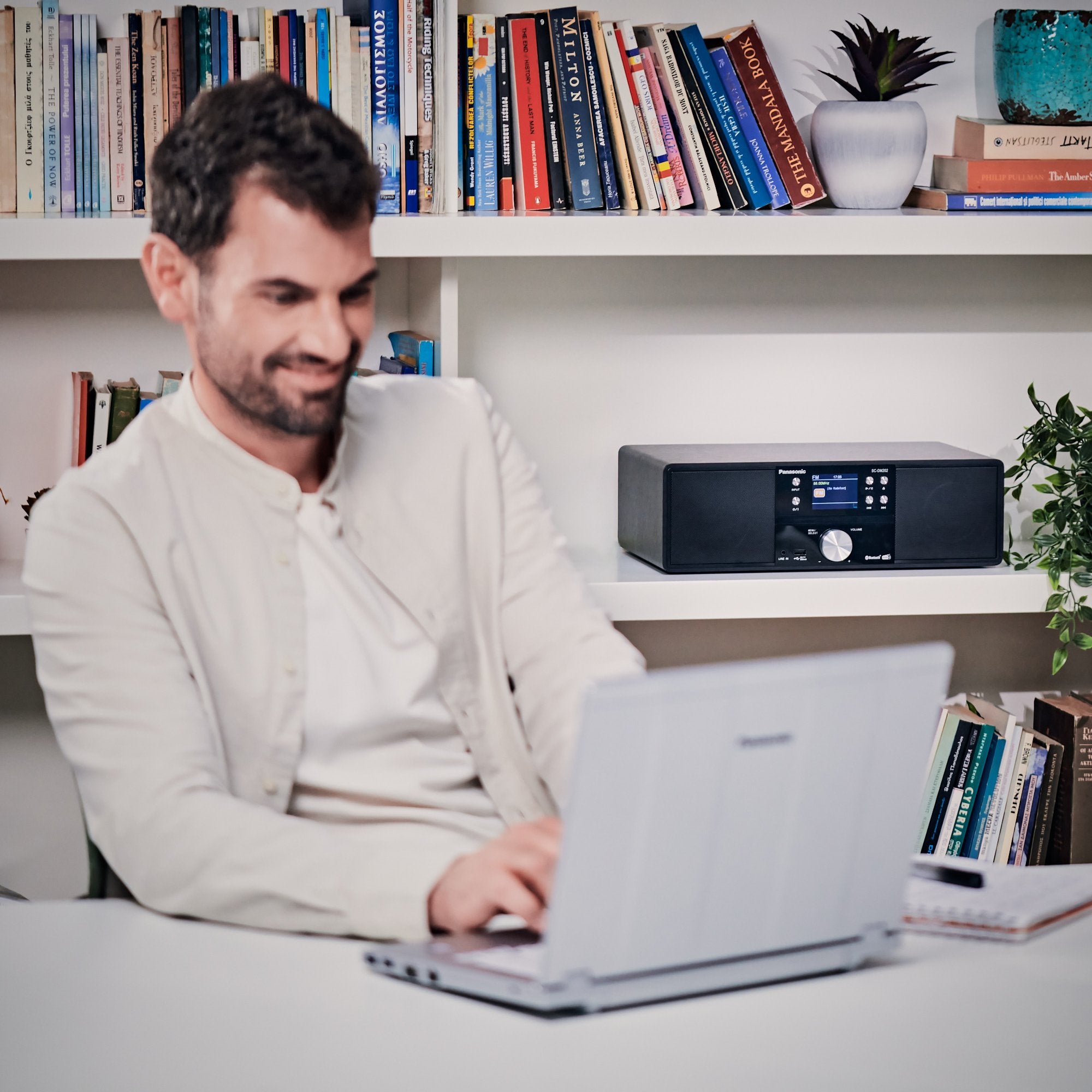 EAN 5025232944279 - Panasonic SC-DM202EG-K sistema de audio para el hogar Microcadena de música para uso doméstico 24 W Negro imagen 6