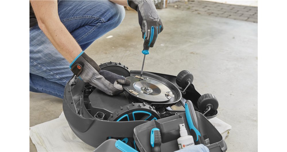 Gardena Conjunto De Limpieza Y Mantenimiento De Cortacésped Robótico, Conjunto De Herramientas 04067-20