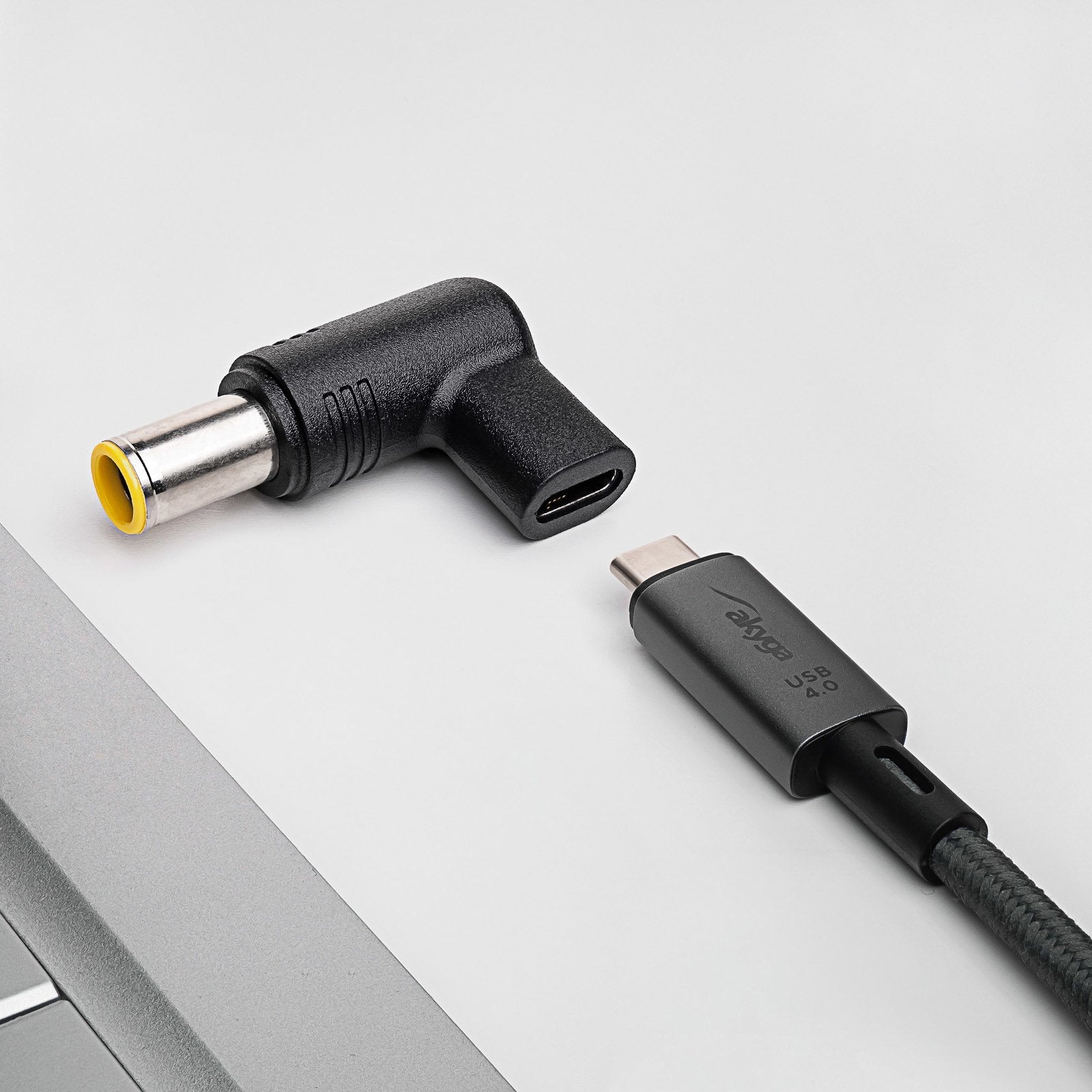 EAN 5901720138255 - Akyga AK-ND-C12 cambiador de género para cable USB-C 7.9 x 5.5 mm Negro imagen 2