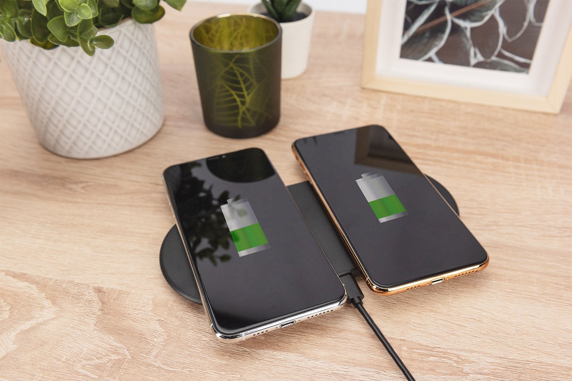 EAN 4016032483403 - Digitus DA-10082 cargador de dispositivo móvil Smartphone Gris USB Cargador inalámbrico Carga rápida Inte imagen 2