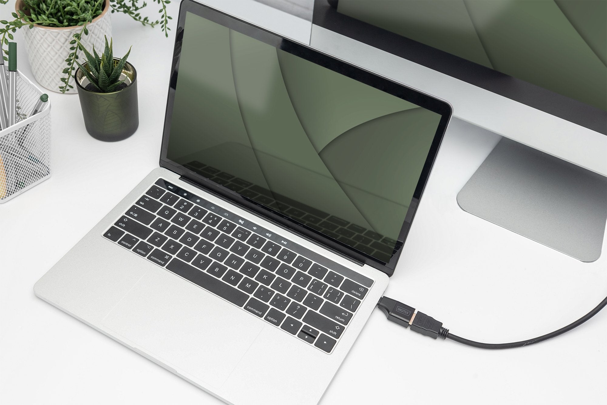 EAN 4016032486169 - Digitus AK-300450-000-S Adaptador gráfico USB 3840 x 2160 Pixeles Negro imagen 3