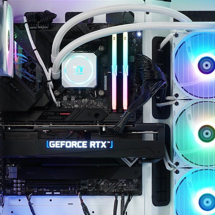 Pc Gaming Thermaltake Ganymed V2 Snow I7-13700k 32 Gb Ddr5-Sdram 2 Tb Ssd Nvidia Rtx 4080 W 11 Home Blanco