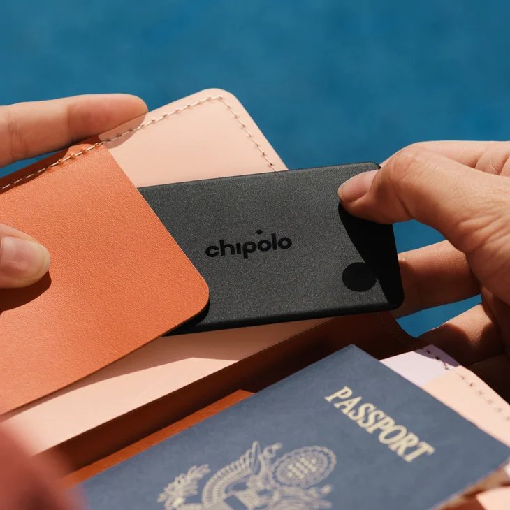 Chipolo Loop & Card Bundle Rechargeable Trackers Compatible With Apple Find My On Iphone