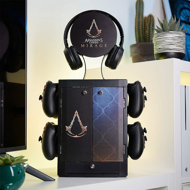 Soporte Para Accesorios De Taquilla Para Juegos Numskull - Assassin'S Creed