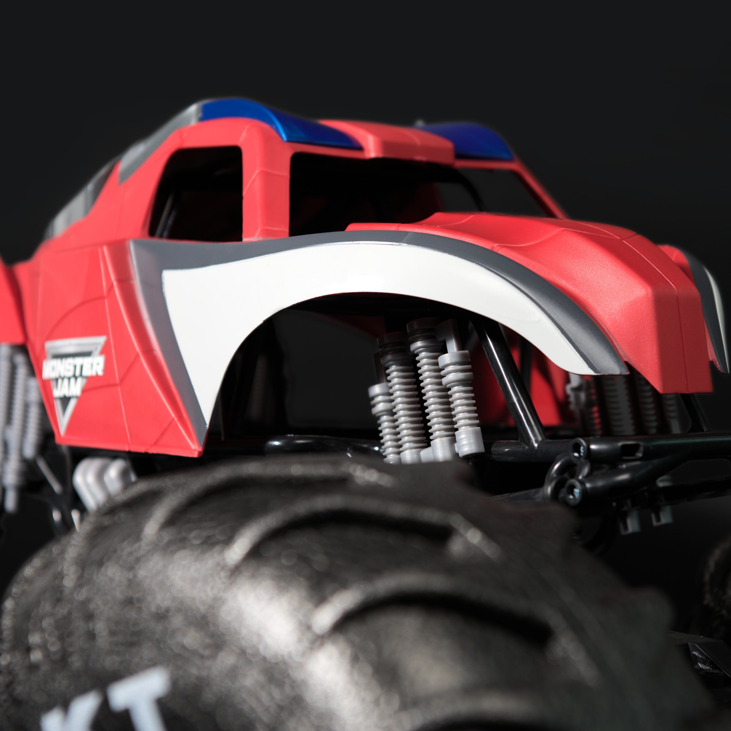EAN 0681147026414 - Monster Jam Marvel Mega Spider-Man RC Monster Truck imagen 7