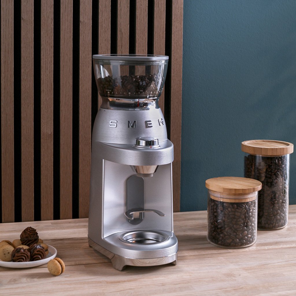 Smeg Cgf02sseu Kaffeemühle Inox Brossé