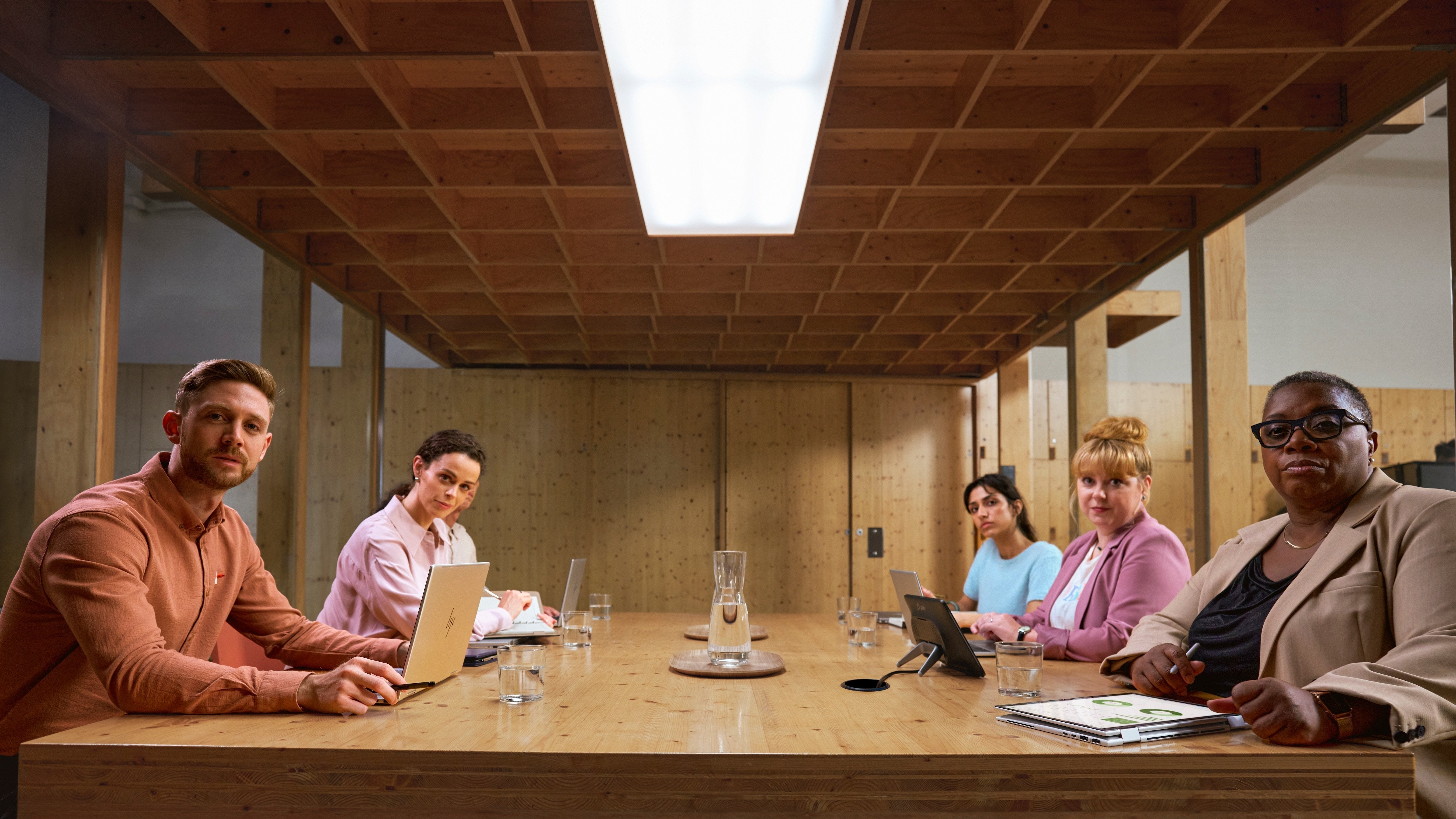 EAN 197961121445 - HP EliteBook 1040 14 G10 Intel® Core™ i7 i7-1360P Portátil 35,6 cm (14") WQXGA 32 GB DDR5-SDRAM 512 GB SSD imagen 12