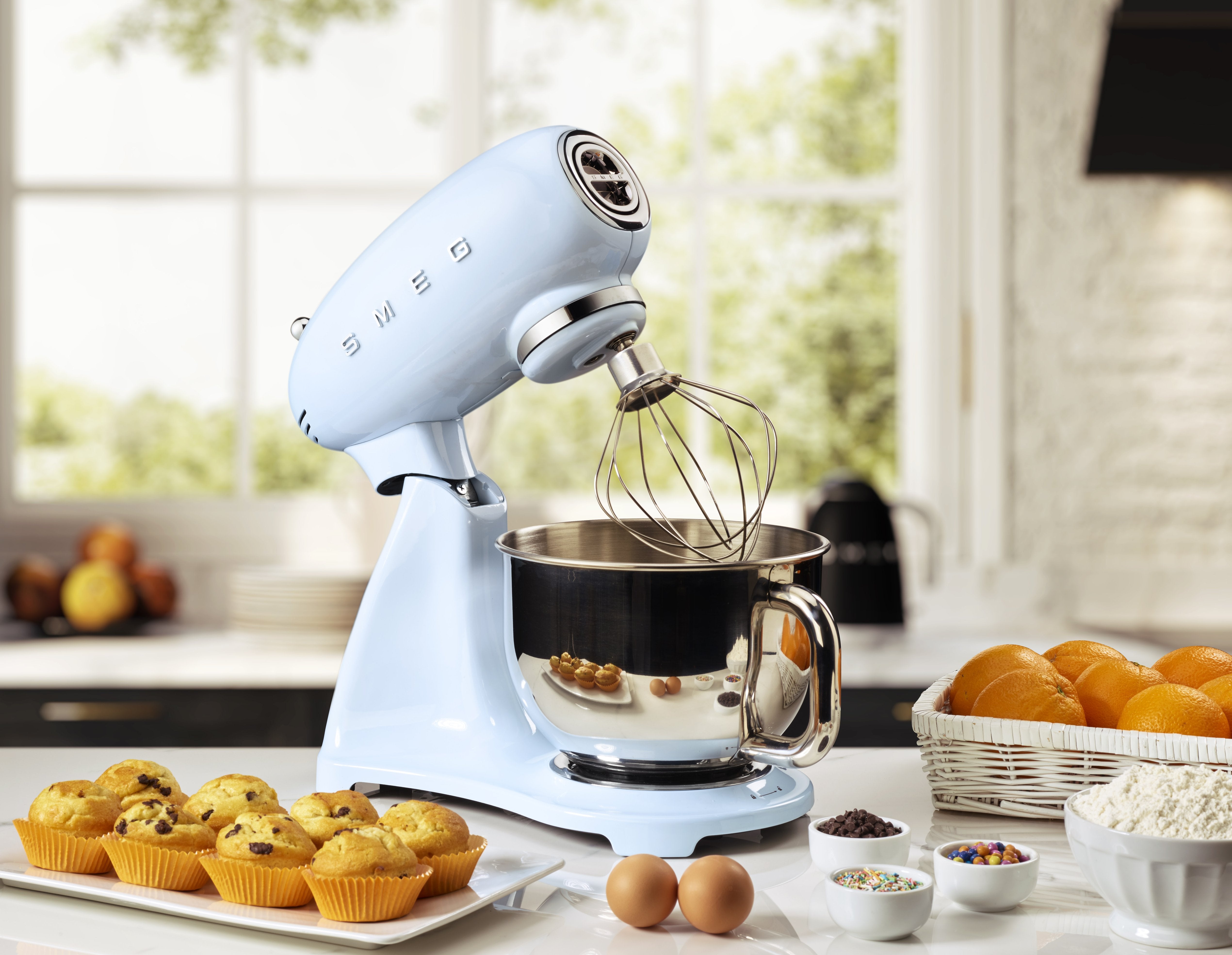 EAN 8017709311902 - Smeg SMF03PBEU batidora Batidora de varillas 800 W Azul imagen 8