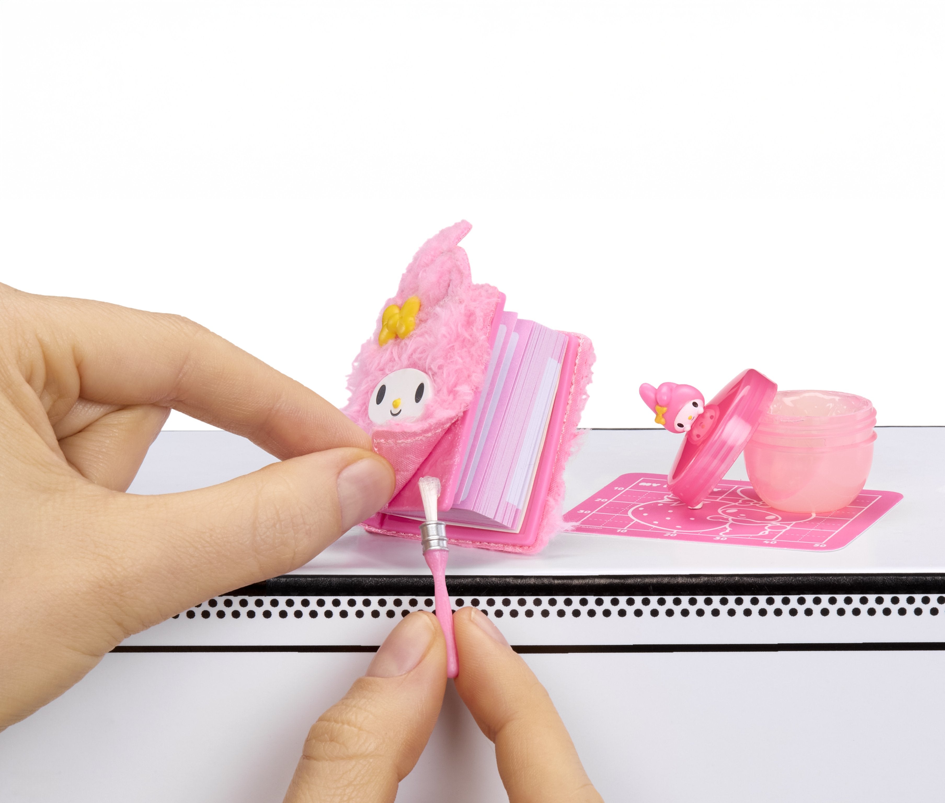 EAN 35051535324 - Miniverse Make It Mini Hello Kitty and Friends Series 3 imagen 3