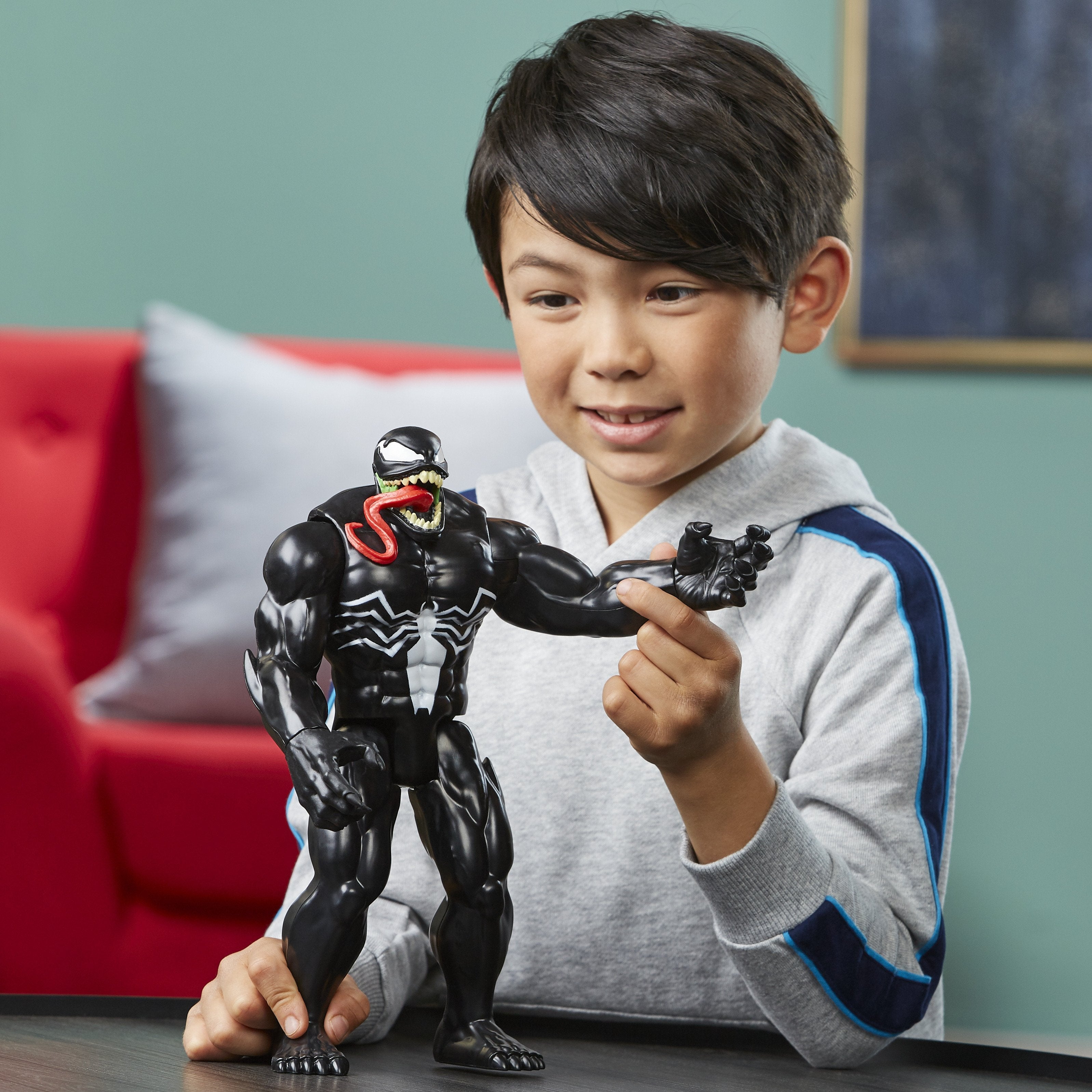 Figura Hasbro Marvel Titan Hero Series Spider Man Venom